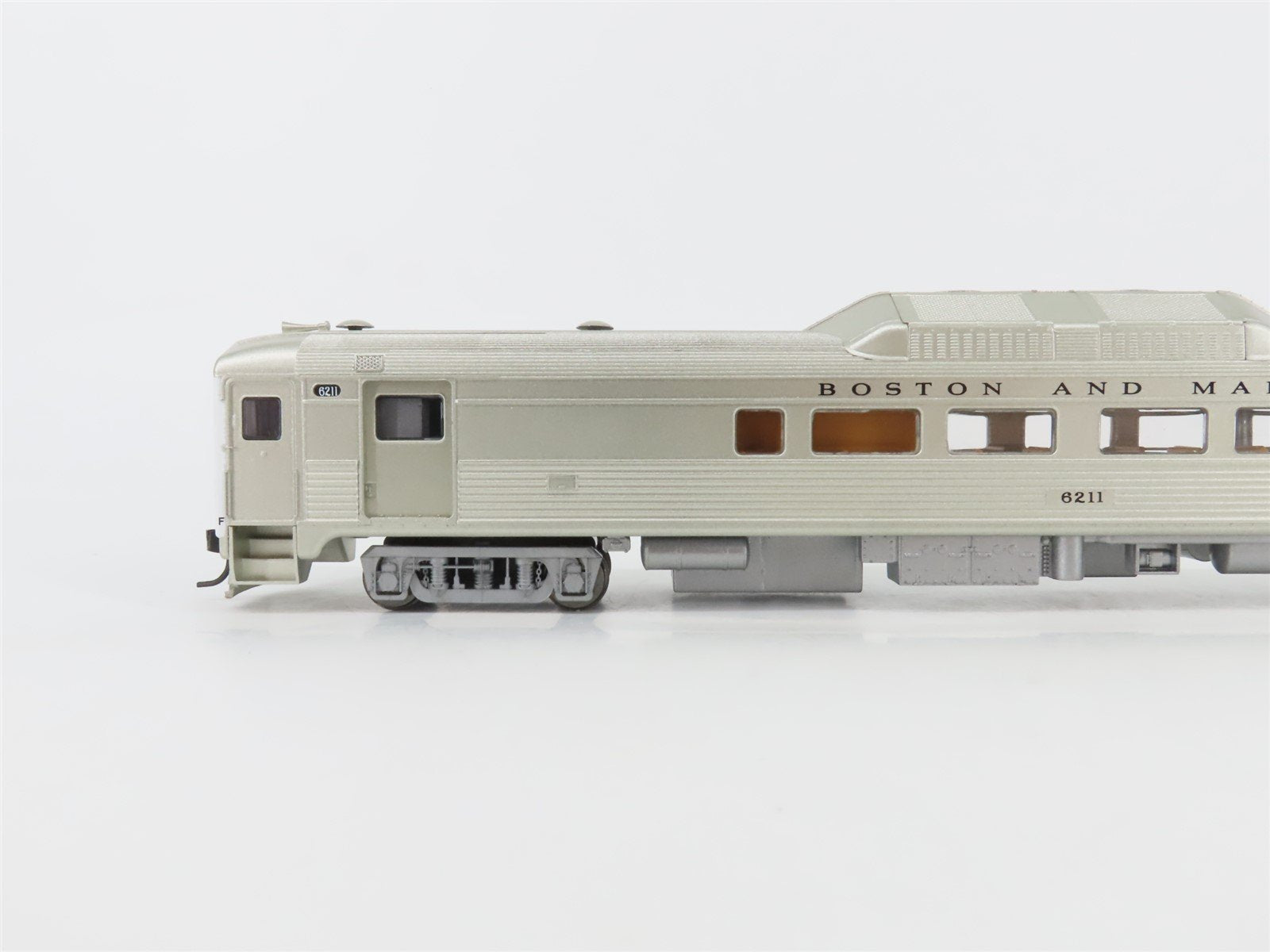 HO Scale Proto 1000 23975 B&M Boston & Maine Budd RDC-2 Rail Diesel Car #6211