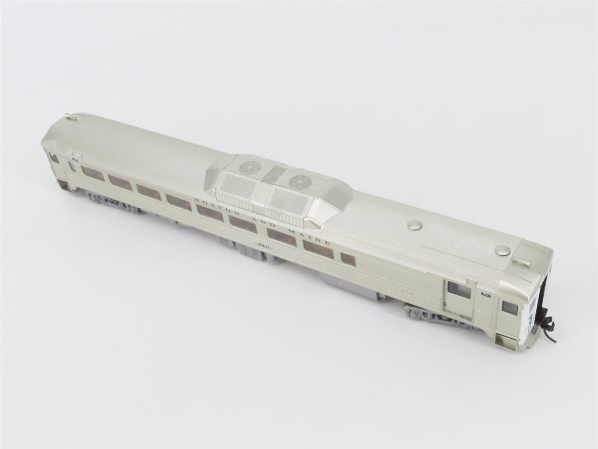 HO Scale Proto 1000 23975 B&amp;M Boston &amp; Maine Budd RDC-2 Rail Diesel Car #6211