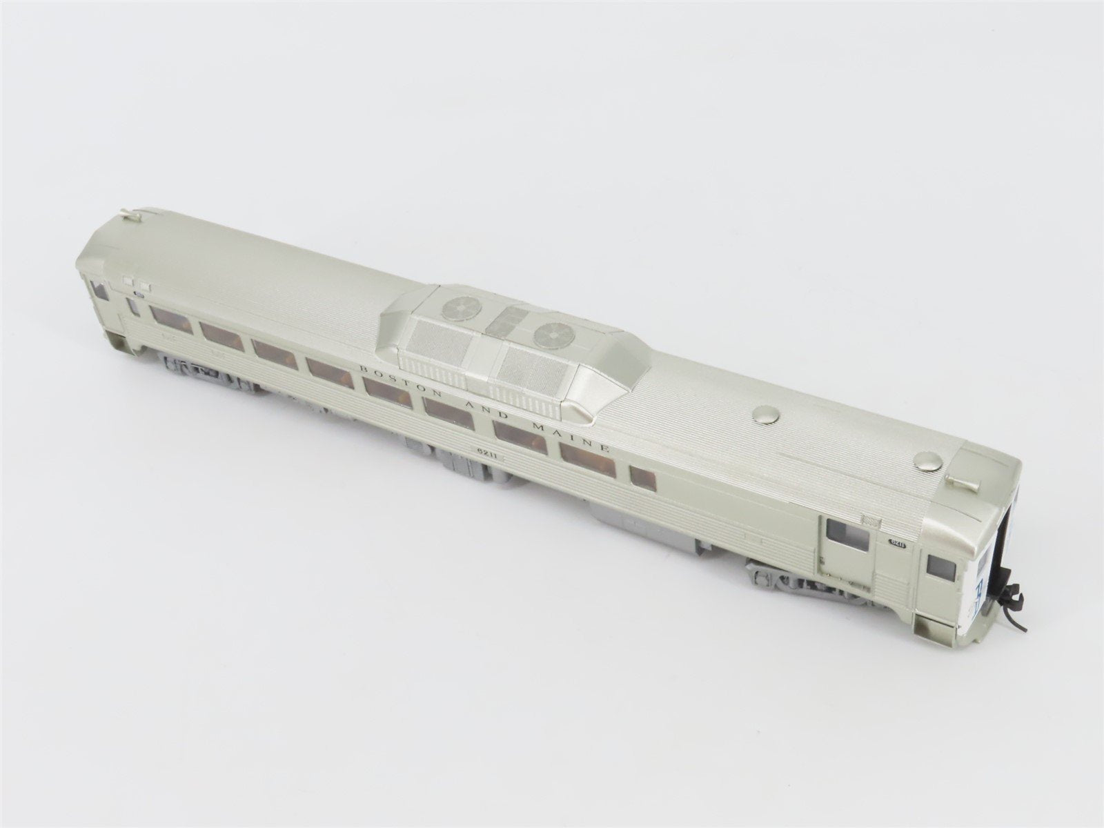 HO Scale Proto 1000 23975 B&M Boston & Maine Budd RDC-2 Rail Diesel Car #6211