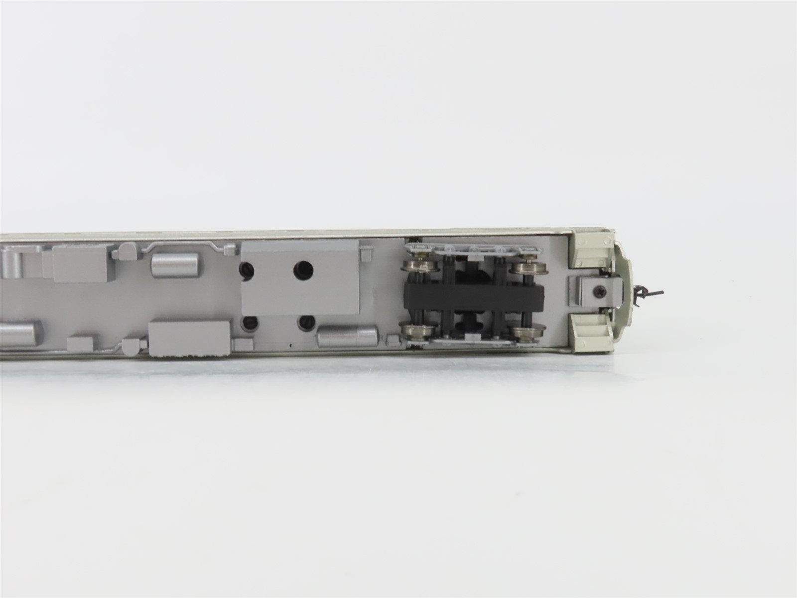 HO Scale Proto 1000 23975 B&M Boston & Maine Budd RDC-2 Rail Diesel Car #6211