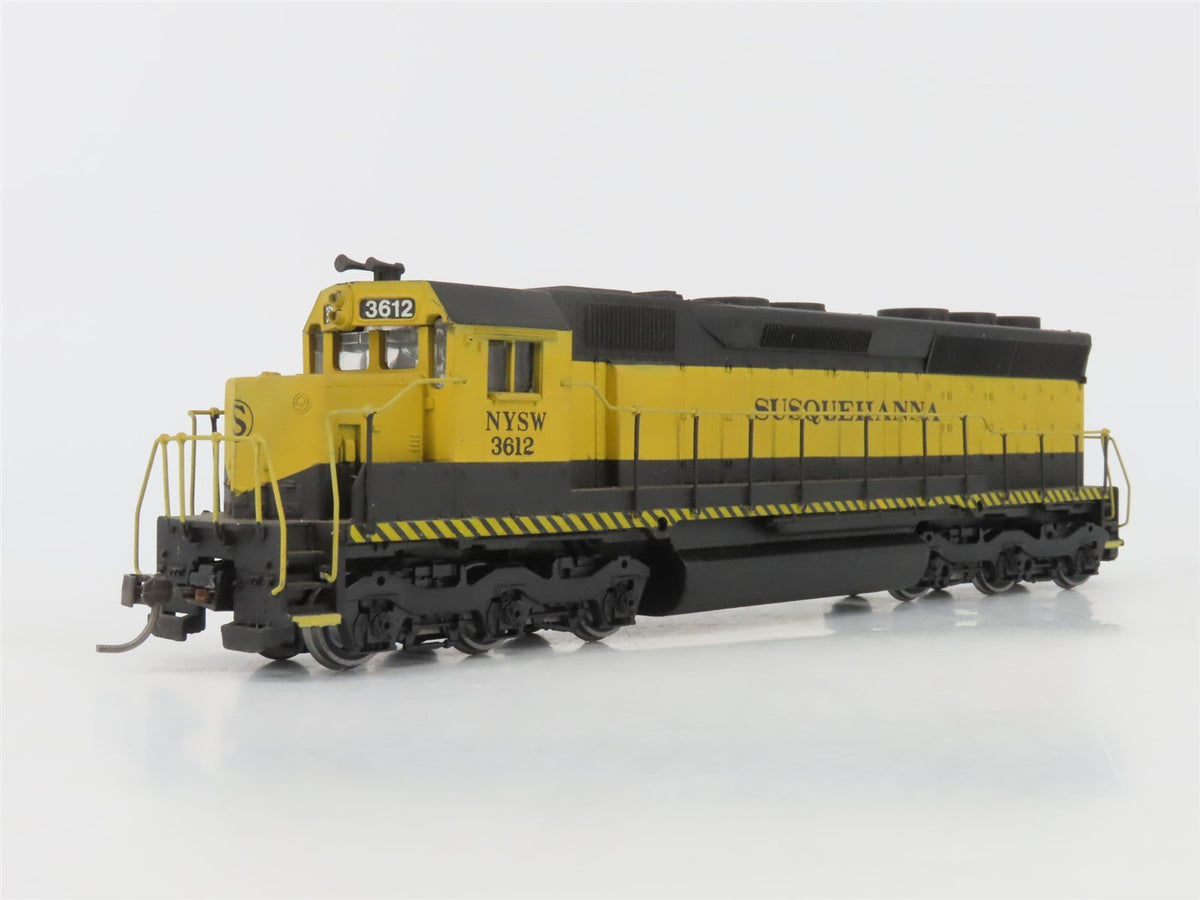 HO Scale Athearn NYSW Susquehanna EMD SD45 Diesel Locomotive #3612 - Custom