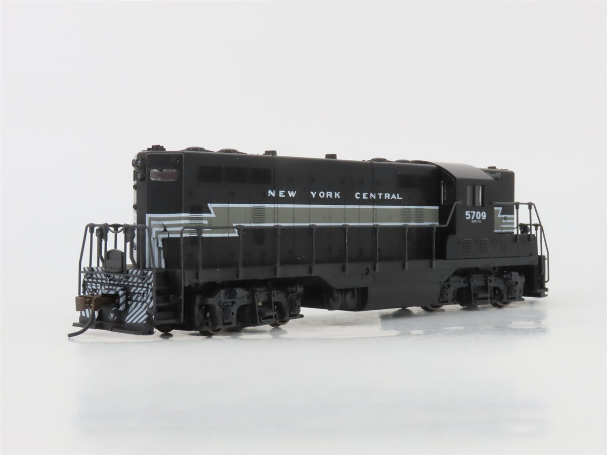 HO Scale Atlas/KATO 5709 NYC New York Central EMD GP7 Diesel Locomotive #5709