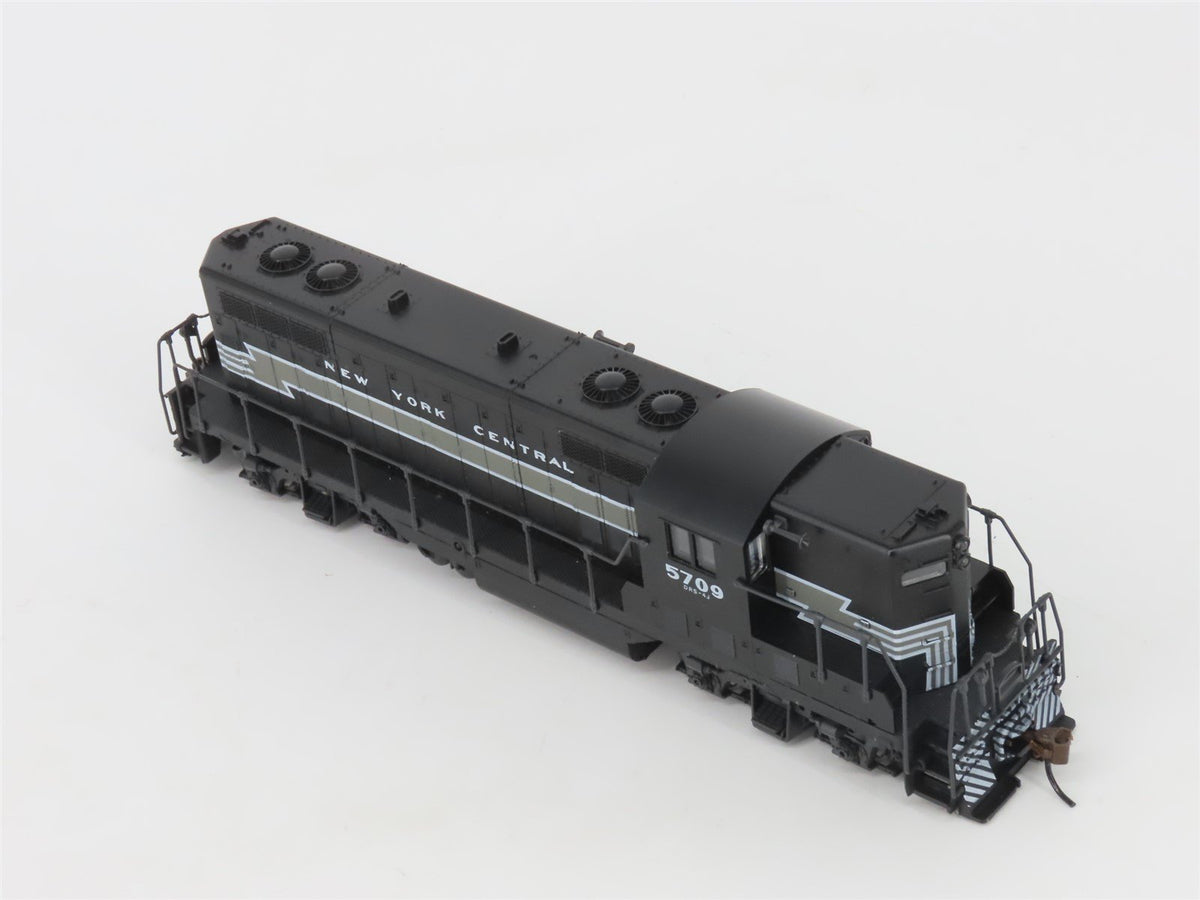 HO Scale Atlas/KATO 5709 NYC New York Central EMD GP7 Diesel Locomotive #5709