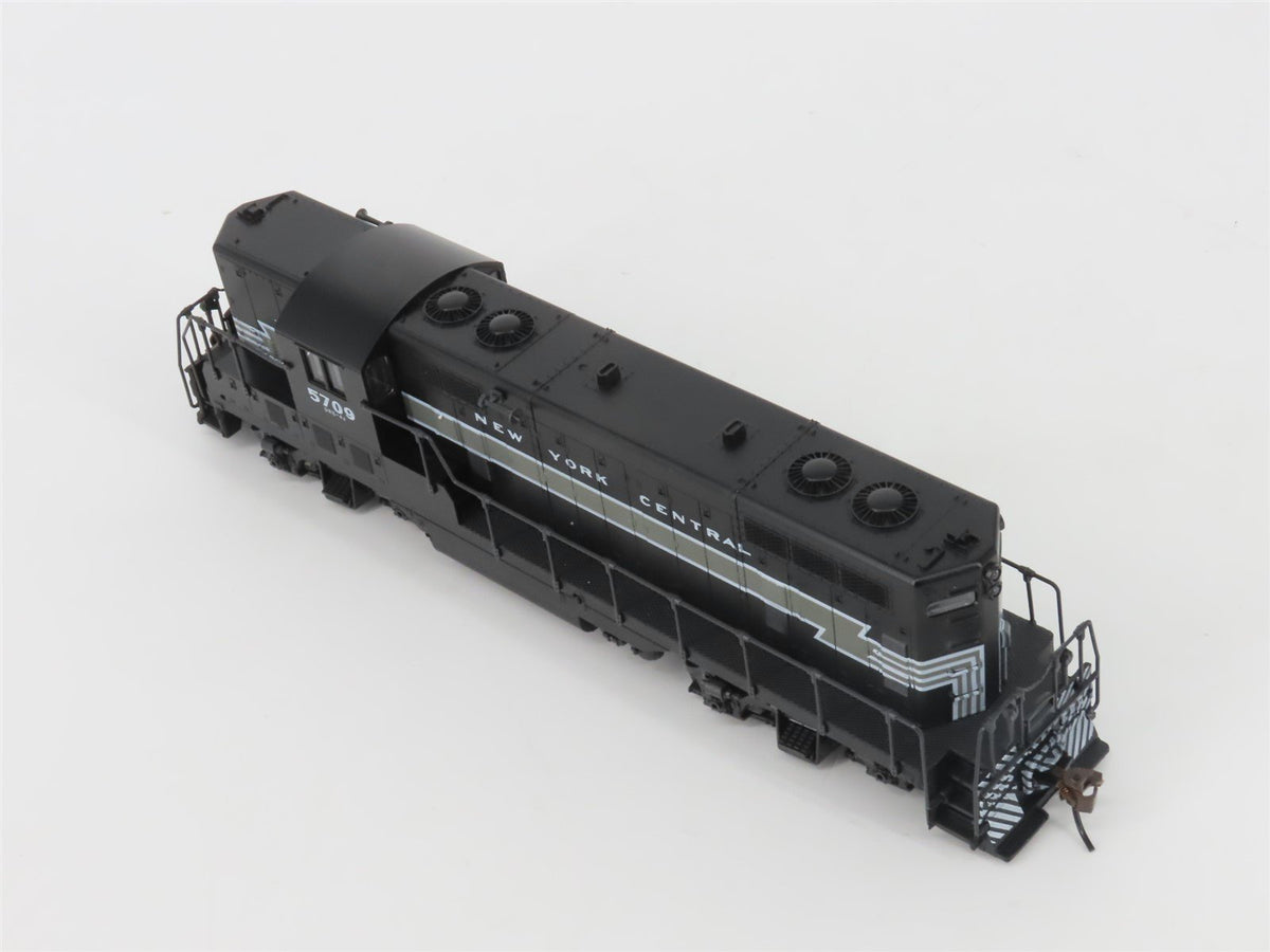 HO Scale Atlas/KATO 5709 NYC New York Central EMD GP7 Diesel Locomotive #5709