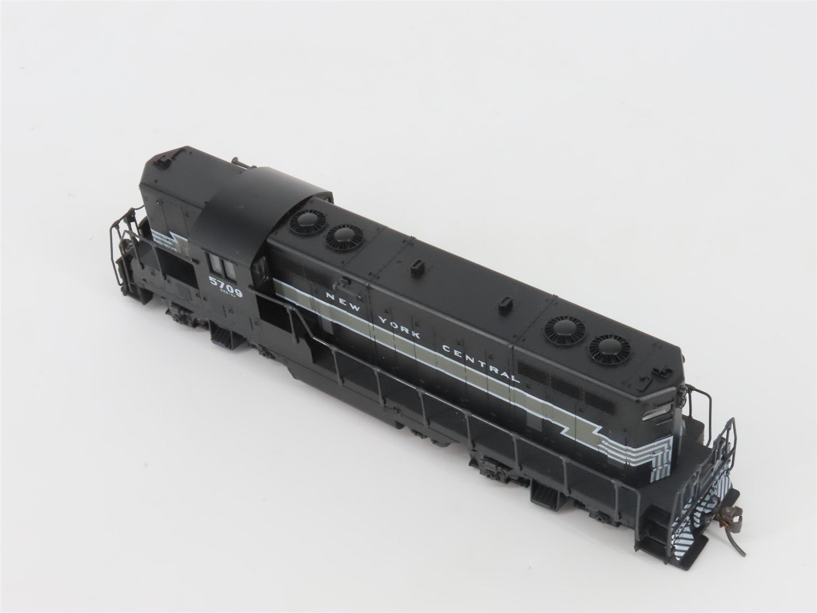 HO Scale Atlas/KATO 8242 NYC New York Central EMD GP7 Diesel #5709