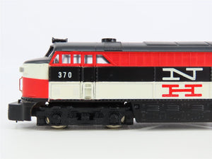 HO Scale AHM NH New Haven C-Liner Diesel Locomotive #370