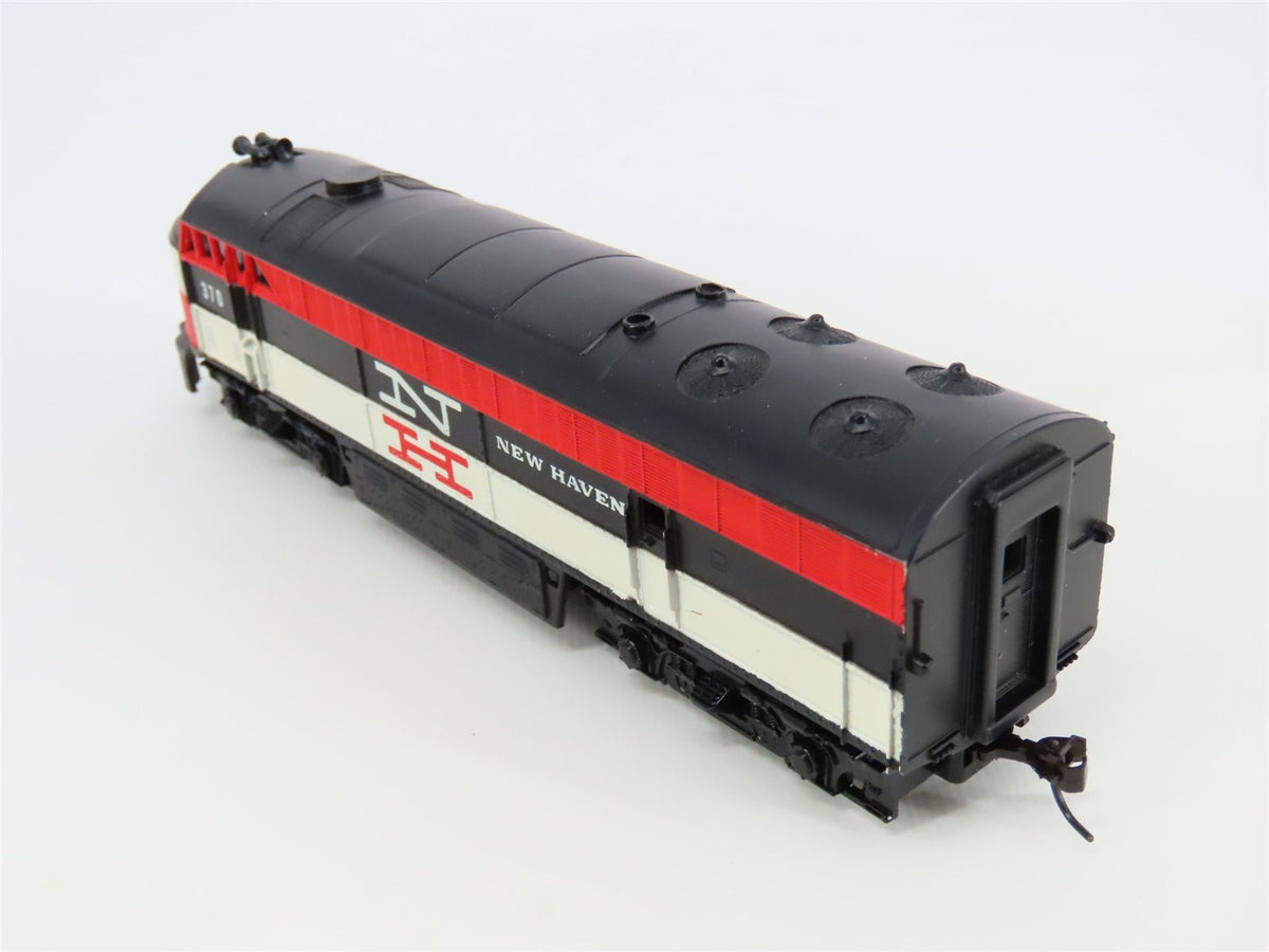 HO Scale AHM NH New Haven C-Liner Diesel Locomotive #370