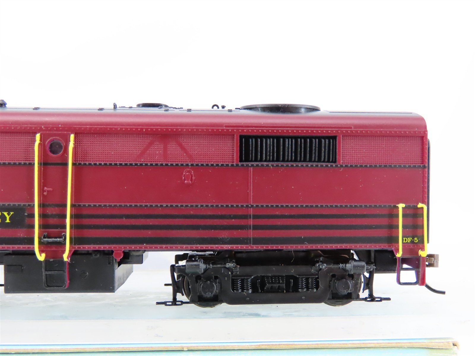 HO Scale Proto 2000 8365 LV Lehigh Valley FA2 Diesel Loco #588 BAD GEARS