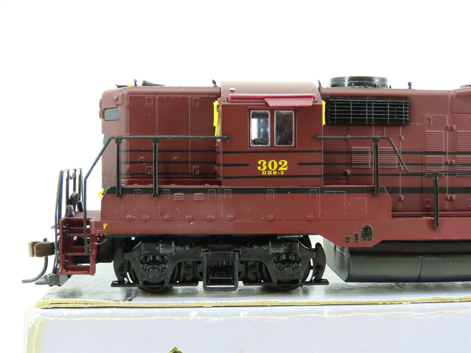 HO Scale Proto 2000 8143 LV Lehigh Valley GP18 Diesel Locomotive #302 BAD GEARS