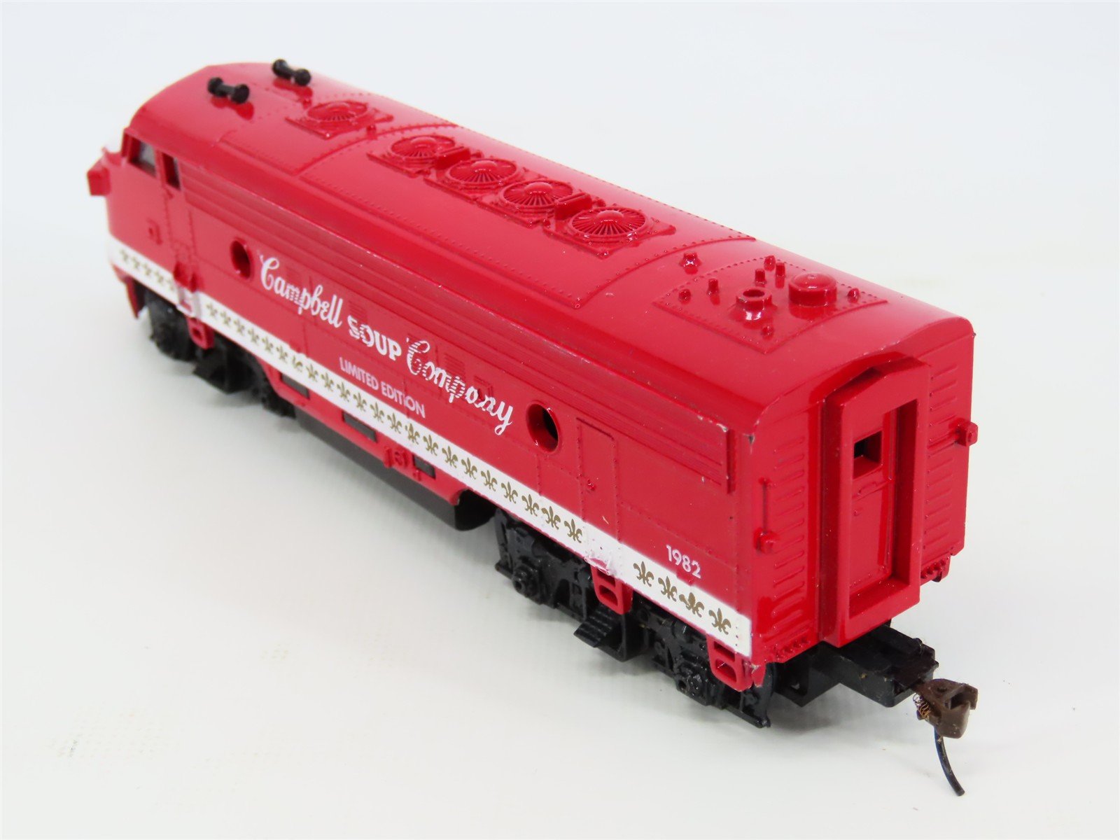 HO Scale Campbells Soup Company F7 A/B Diesel Locomotive Set