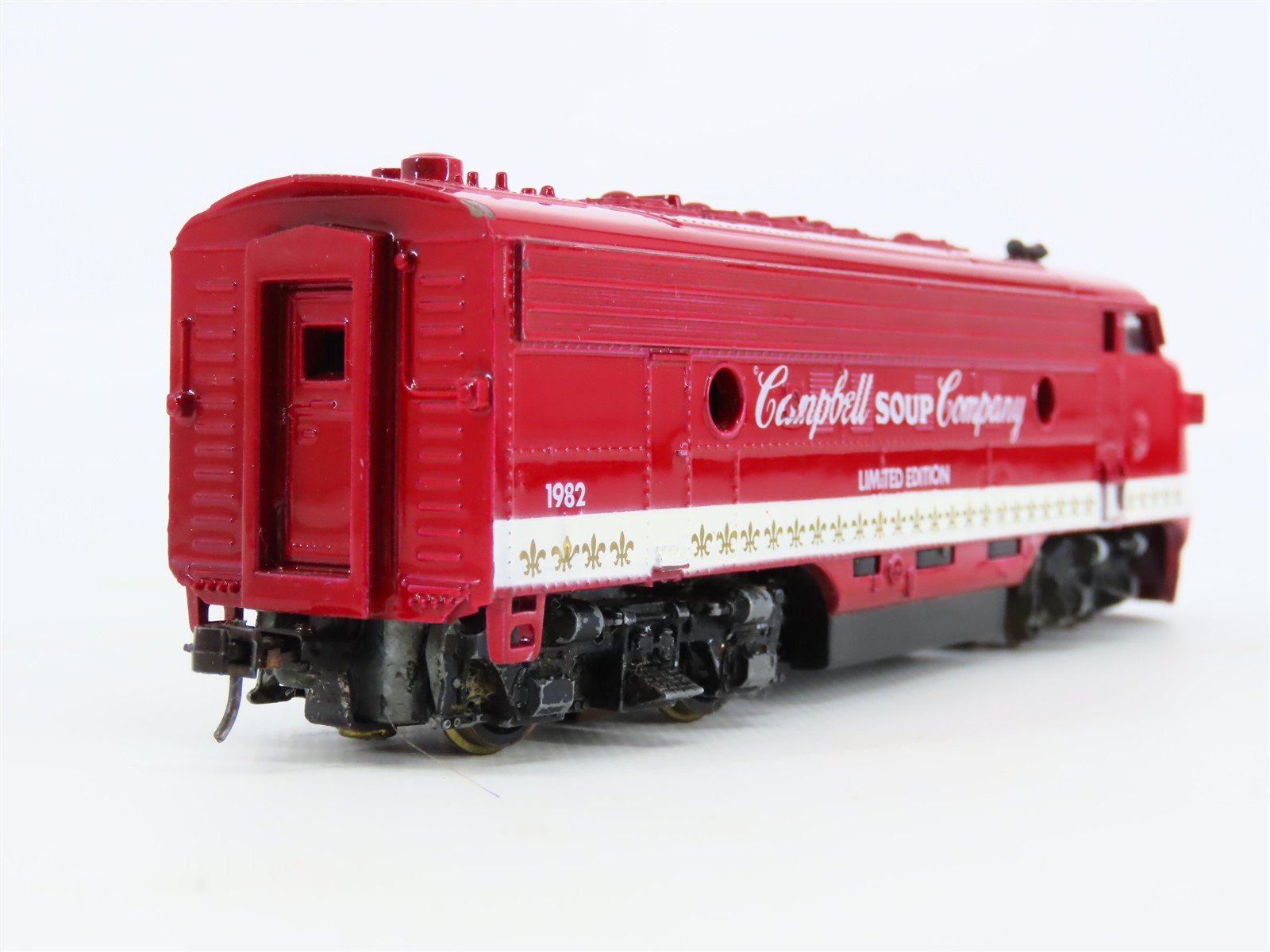 HO Scale Campbells Soup Company F7 A/B Diesel Locomotive Set