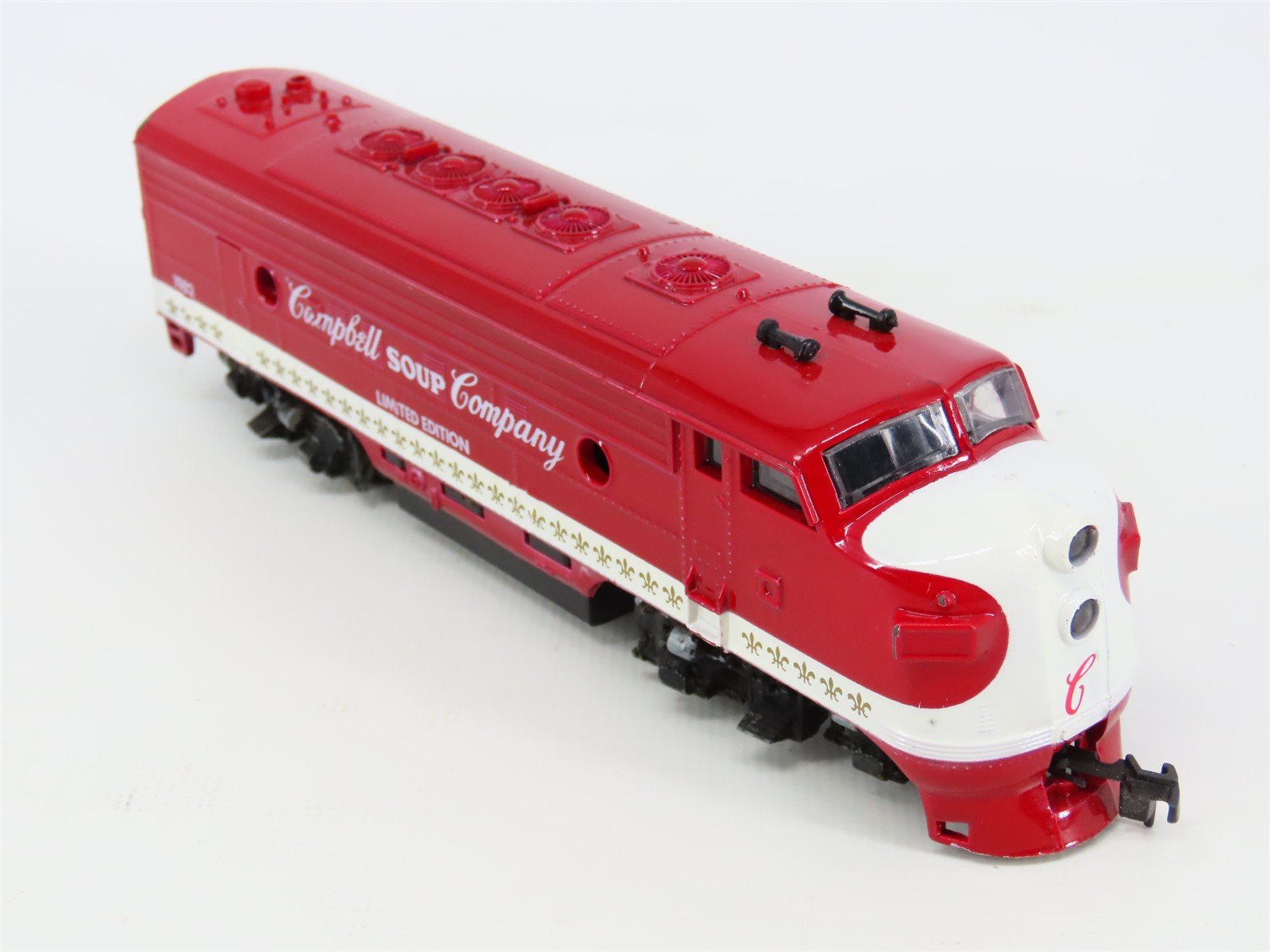 HO Scale Campbells Soup Company F7 A/B Diesel Locomotive Set