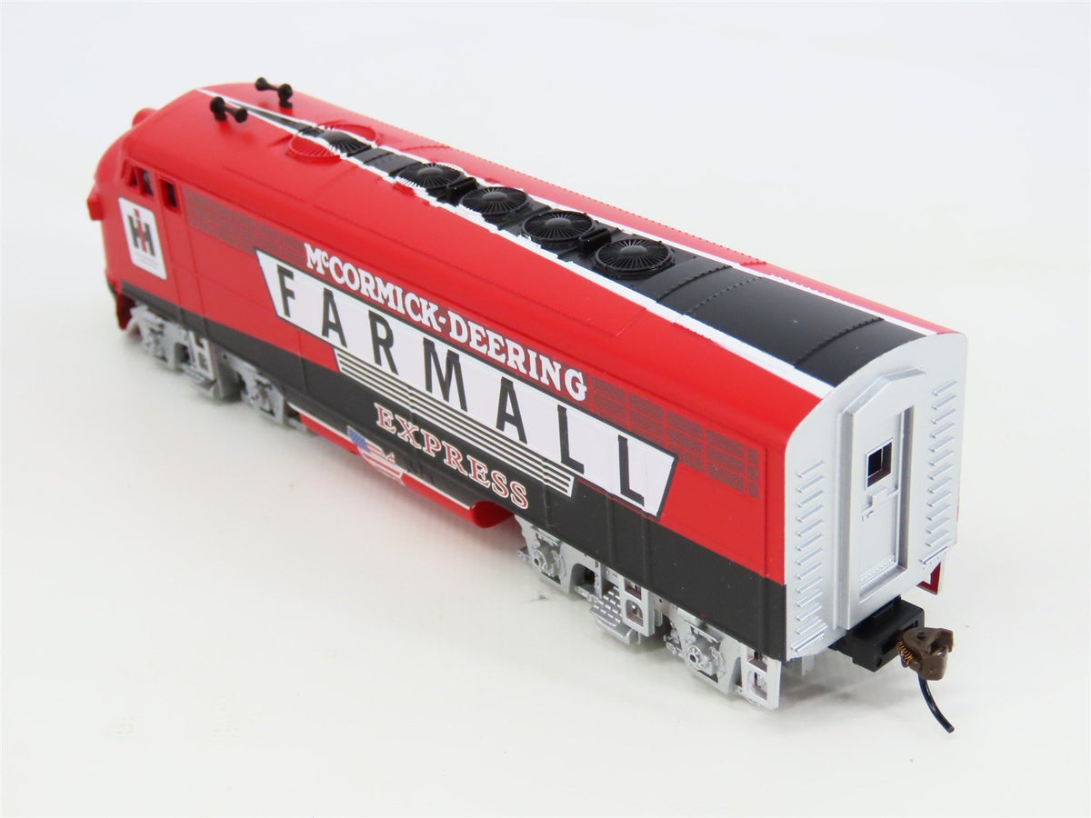 HO Scale Bachmann Hathaway Farmall Express F7A Diesel Locomotive