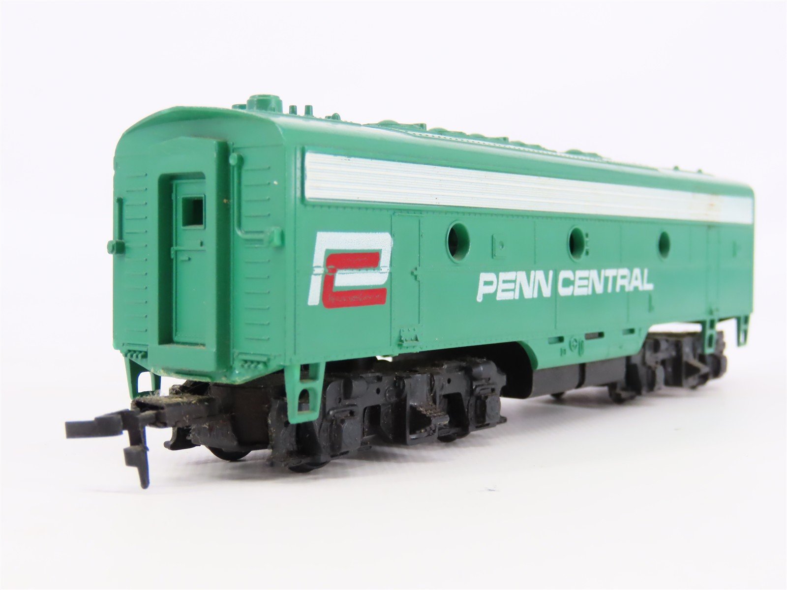 HO Scale Mantua/Tyco PC Penn Central F7 A/B Diesel Locomotive Set
