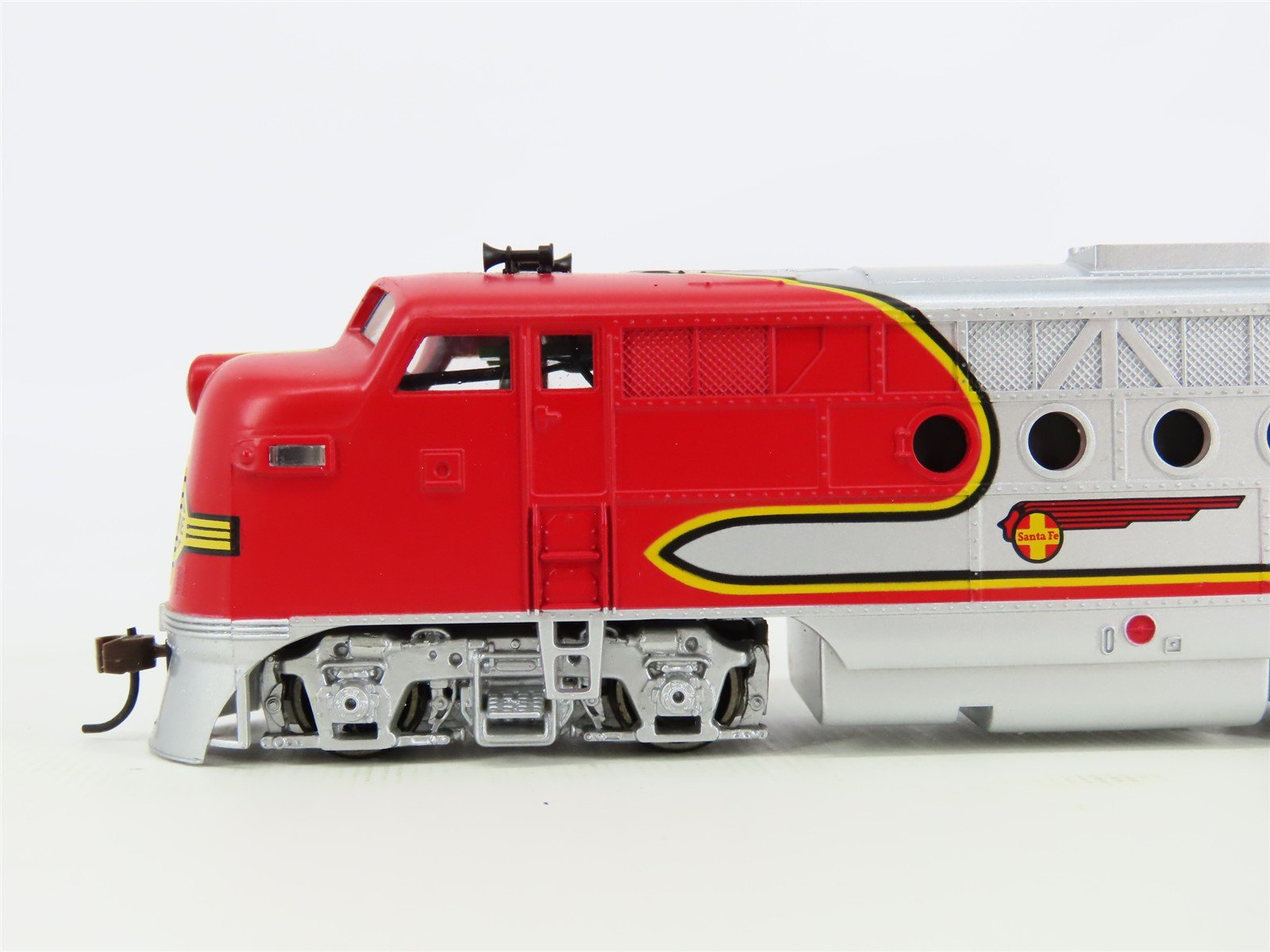 HO Scale Bachmann ATSF Santa Fe FT A Unit Diesel Locomotive wDCC
