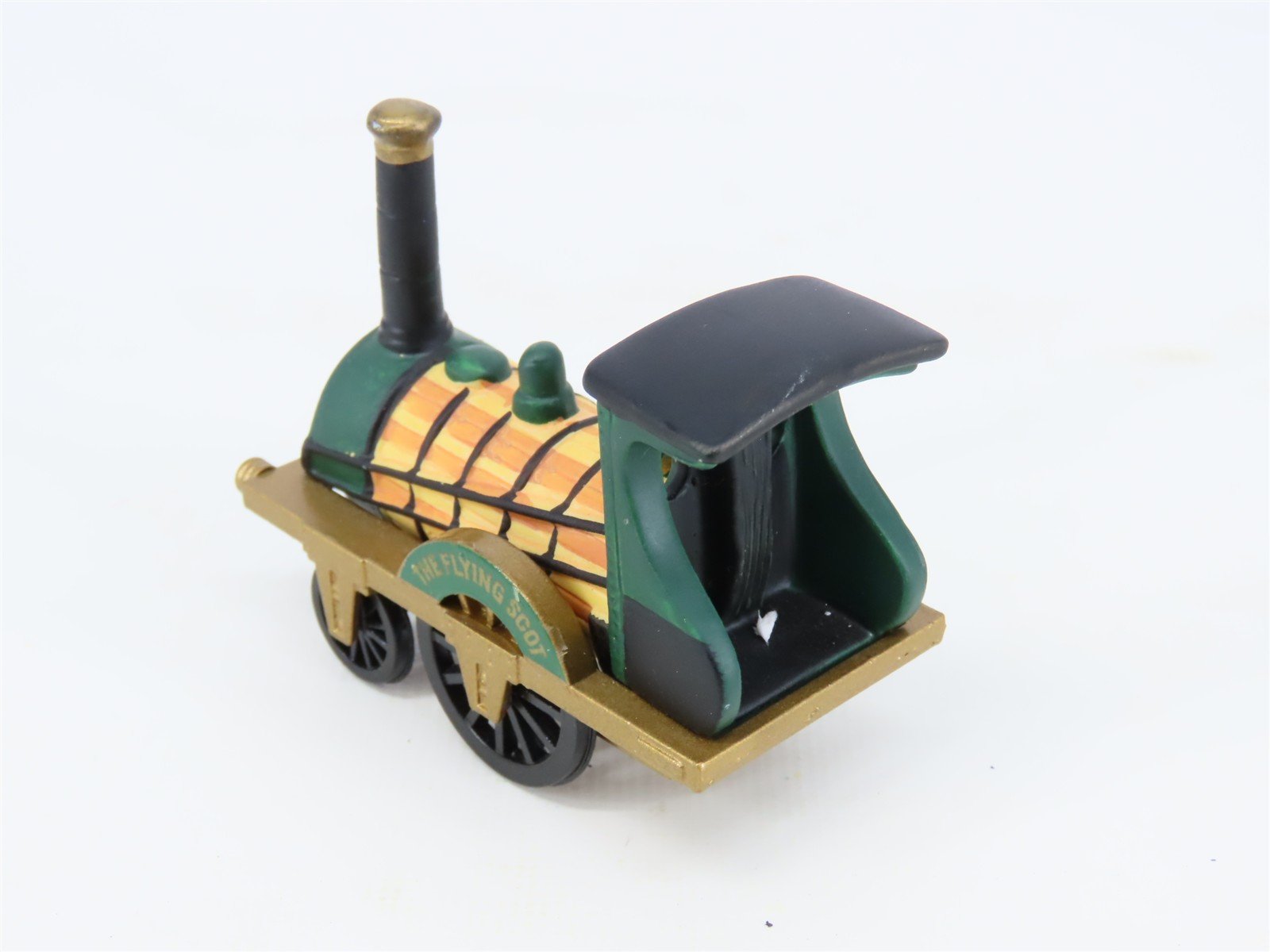 Department 56 5573-3 The Flying Scot 4-Piece Steam Train Set