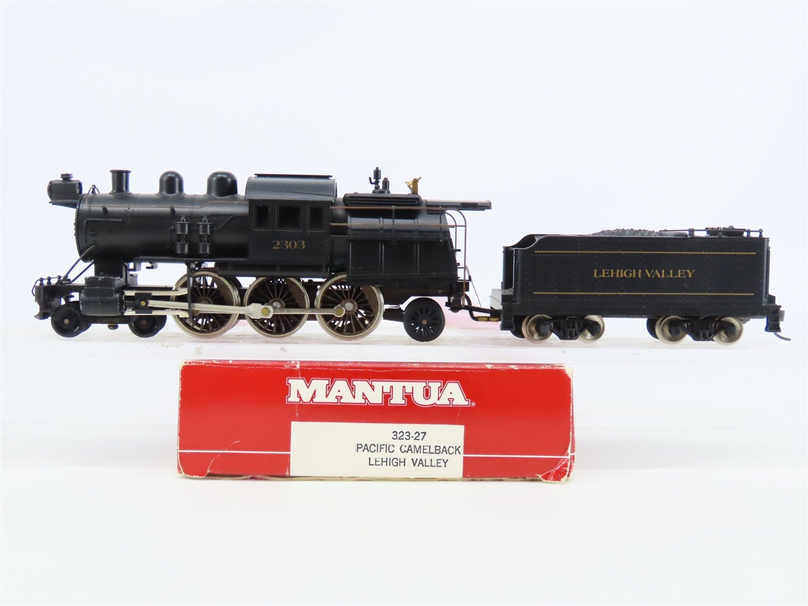 HO Scale Mantua 323-27 LV Lehigh Valley Camelback 4-6-2 Steam Locomotive #2303