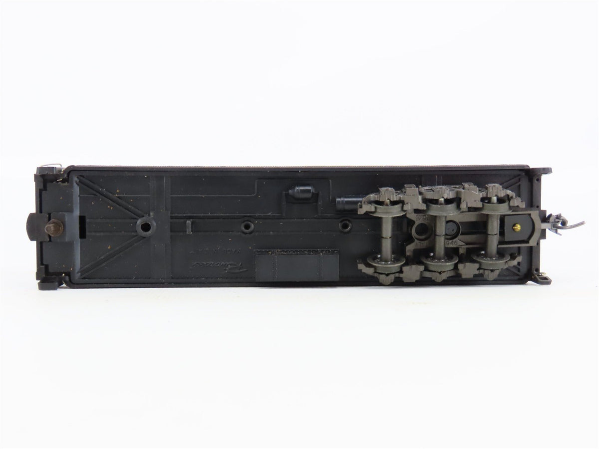 HO Scale Rivarossi SP Southern Pacific 4-8-8-2 Cab Forward Steam Loco #4272