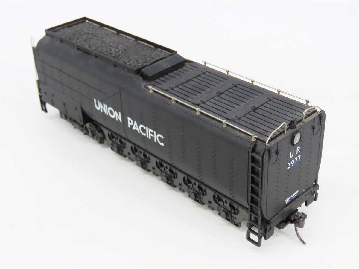 HO Scale Rivarossi UP Union Pacific 4-6-6-4 Challenger Steam Locomotive #3977