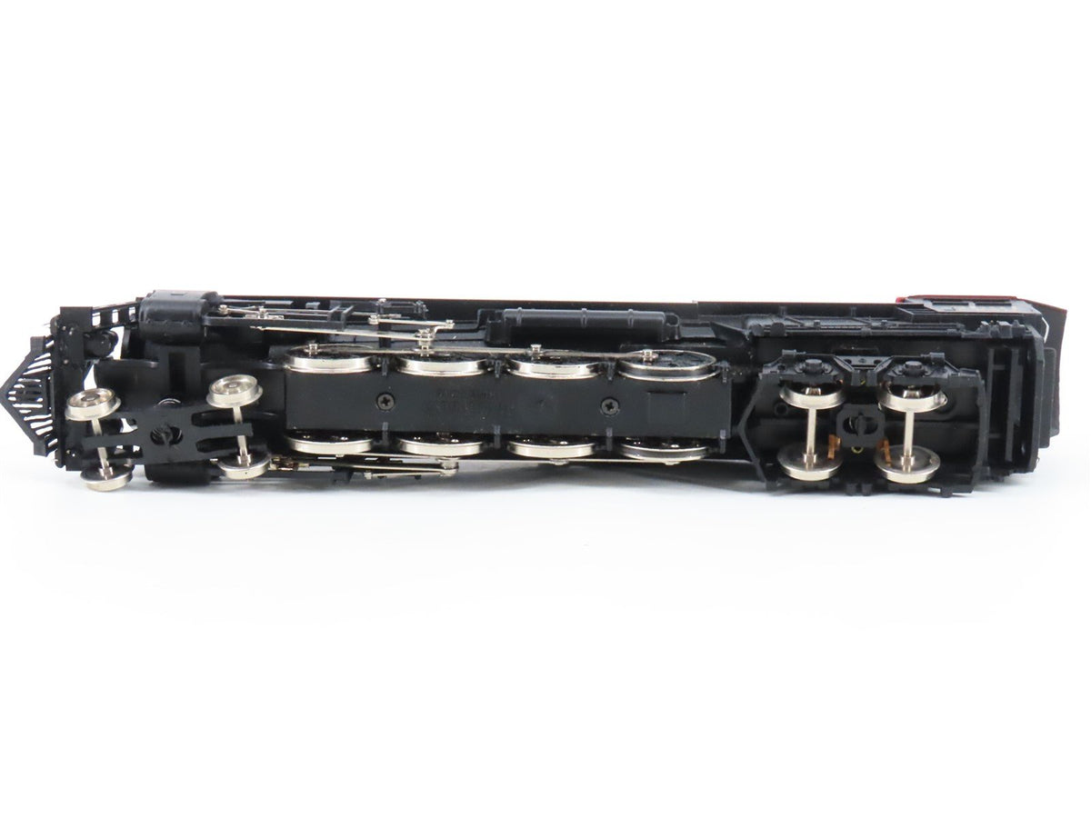 HO Scale Bachmann CBQ Burlington 4-8-4 Steam Locomotive #5601