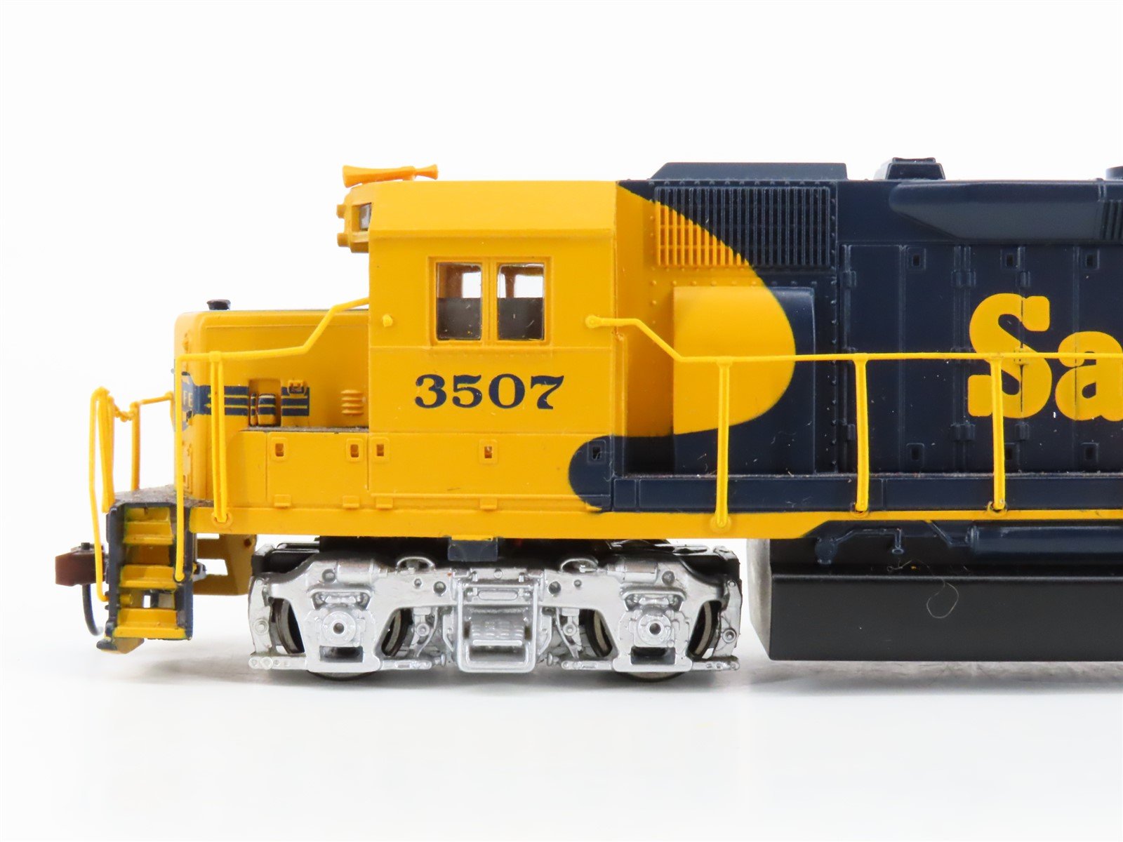 HO Scale Bachmann ATSF Santa Fe GP38-2 Diesel Locomotive #3507 w/ DCC