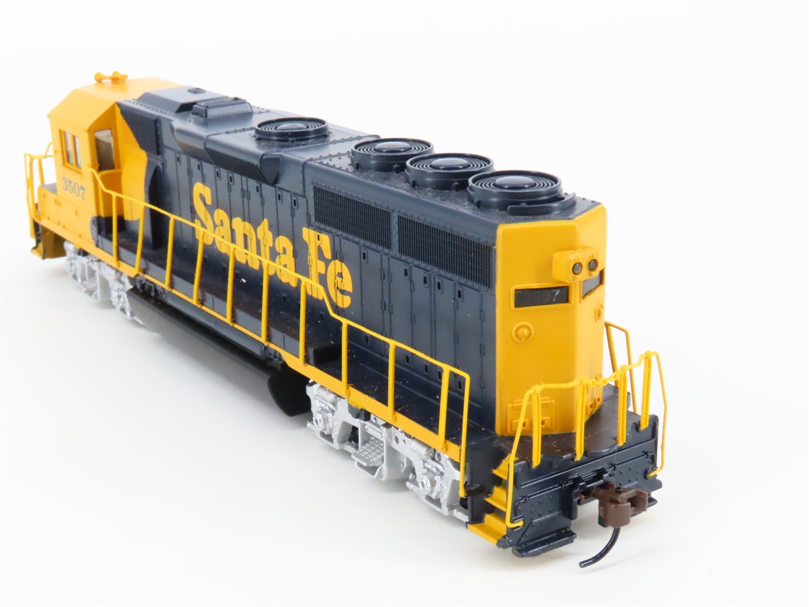 HO Scale Bachmann ATSF Santa Fe GP38-2 Diesel Locomotive #3507 w/ DCC