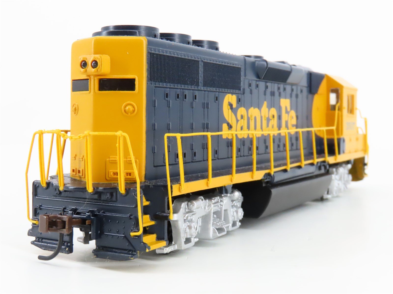 HO Scale Bachmann ATSF Santa Fe GP38-2 Diesel Locomotive #3507 w/ DCC