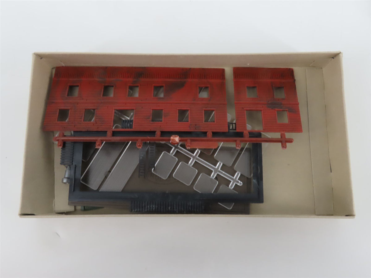 N Scale Heljan Kit B672 Furniture Factory - SEALED