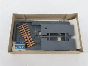 N 1/160 Scale A.H.M. Minikits Plastic Kit 5834 Freight Station