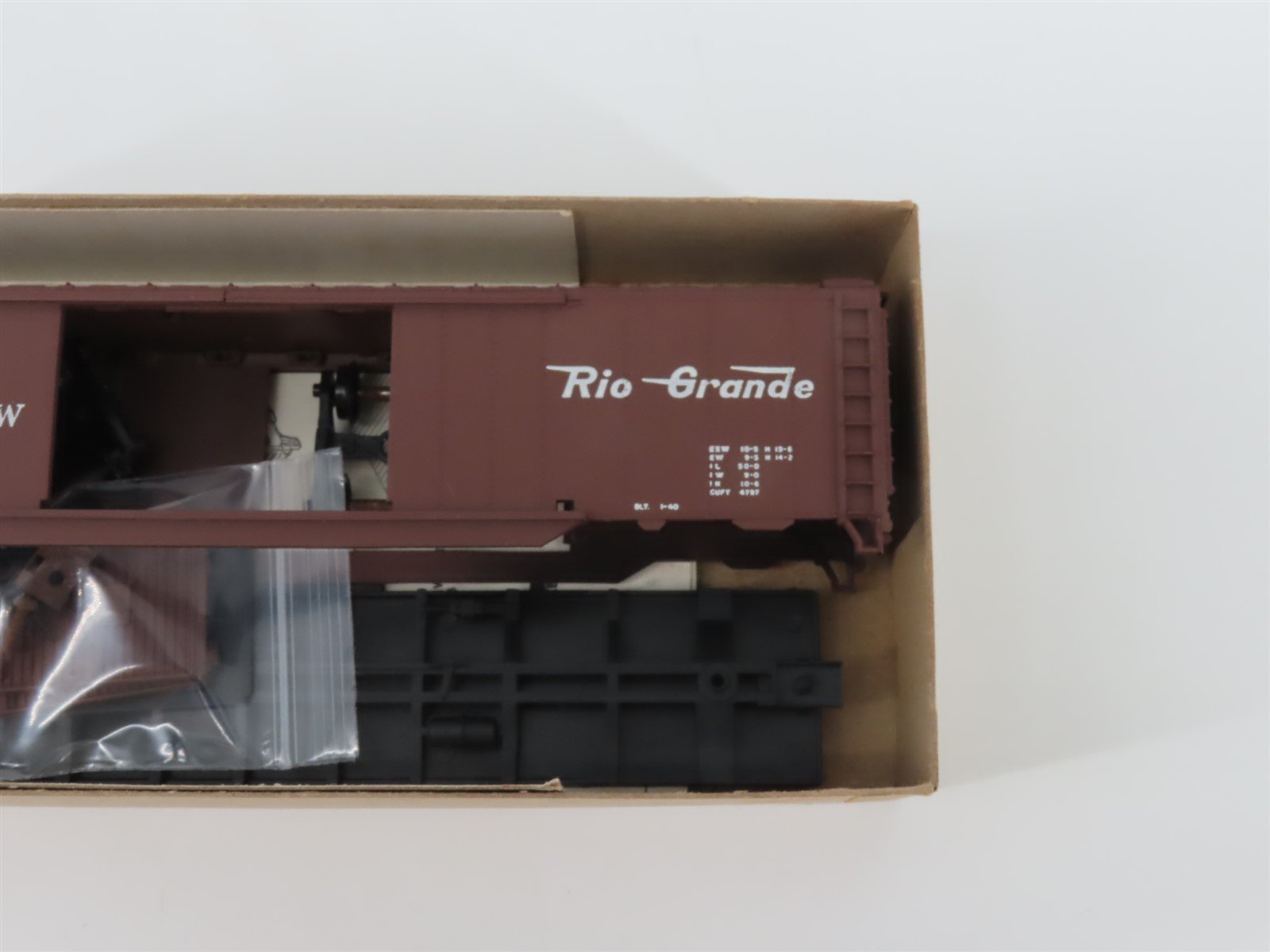 HO Scale Athearn Kit 5039 D&RGW Rio Grande 50' Auto Box Car #61720
