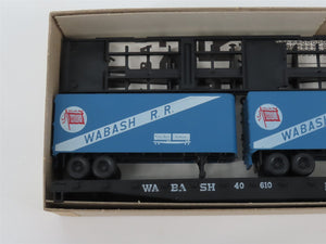 HO Scale Athearn Kit 1403 WAB Wabash 50' Flat Car #40610 w/ 2 Vans