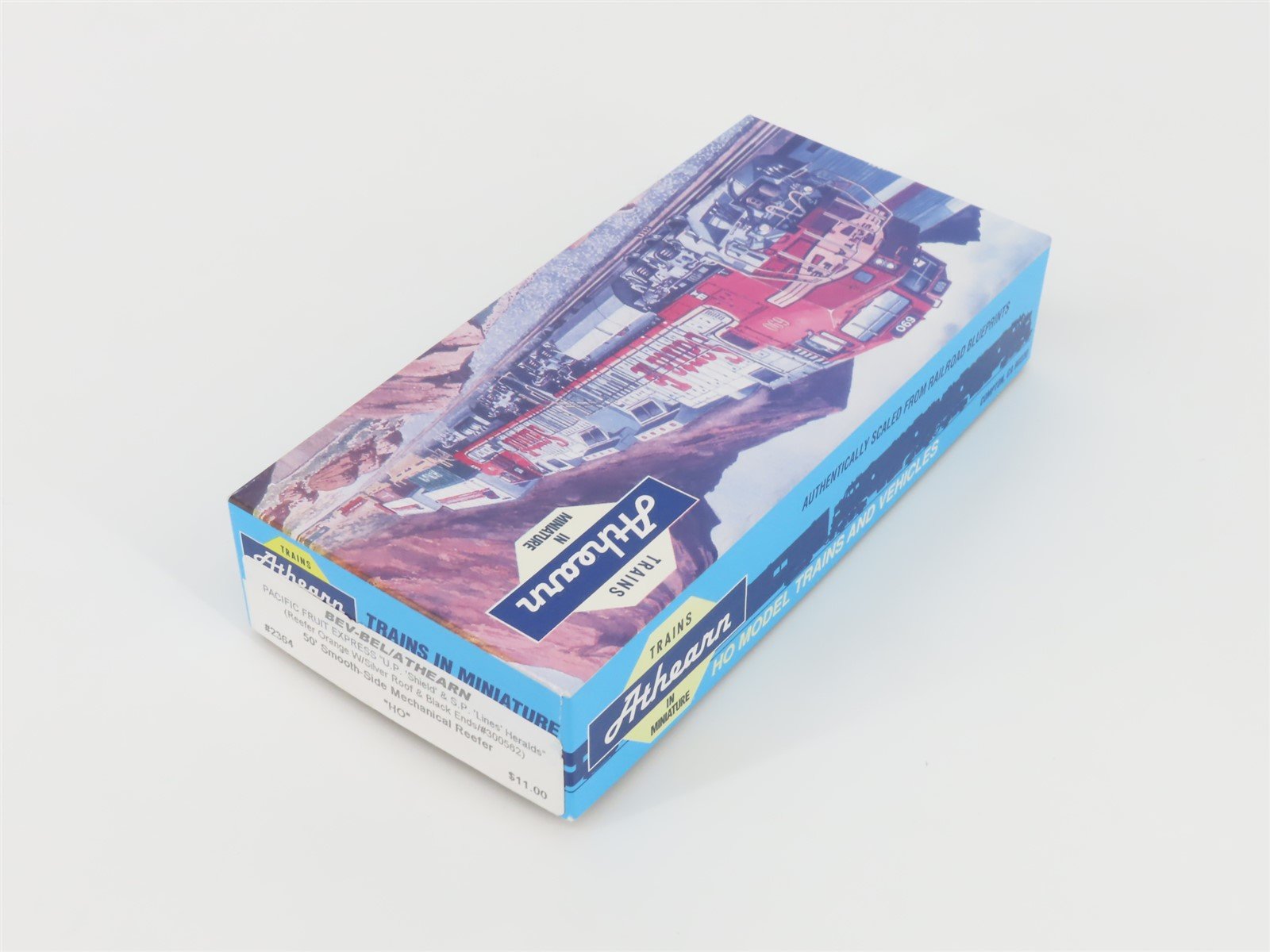 HO Athearn Bev-Bel Kit 2364 UP SP PFE Pacific Fruit Express Mech. Reefer 300562