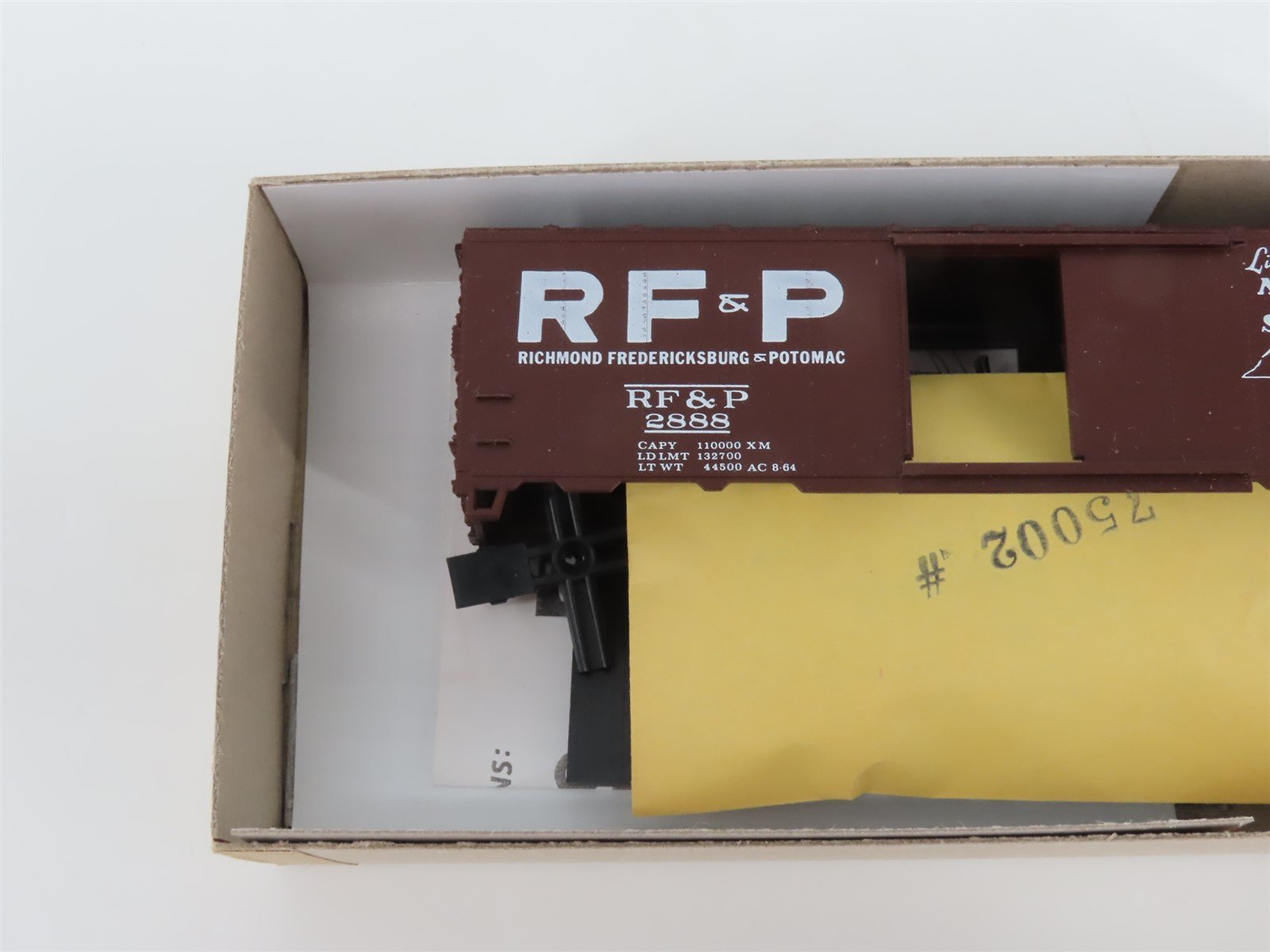 HO Scale Athearn Bev-Bel Kit 1164-1 RF&P Linking North & South 40' Box Car #2888