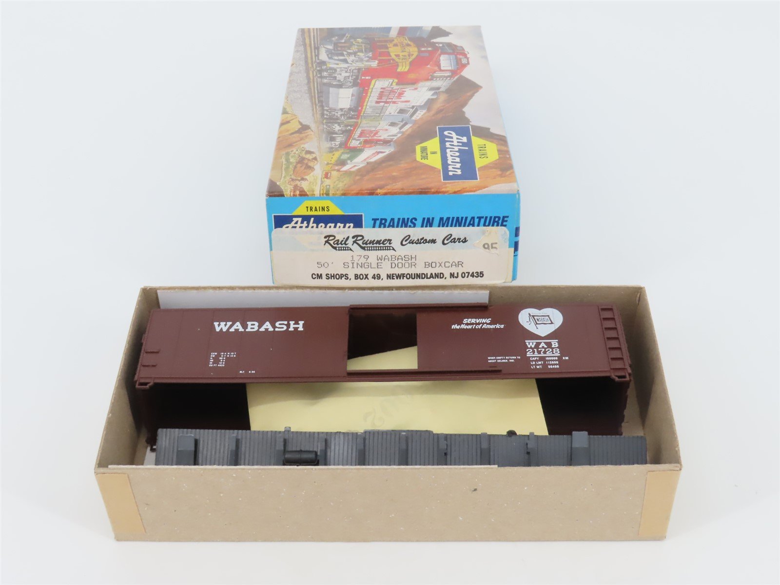 HO Athearn Rail Runner Kit 179 WAB Wabash "Heart" 50' Single Door Box Car #21728
