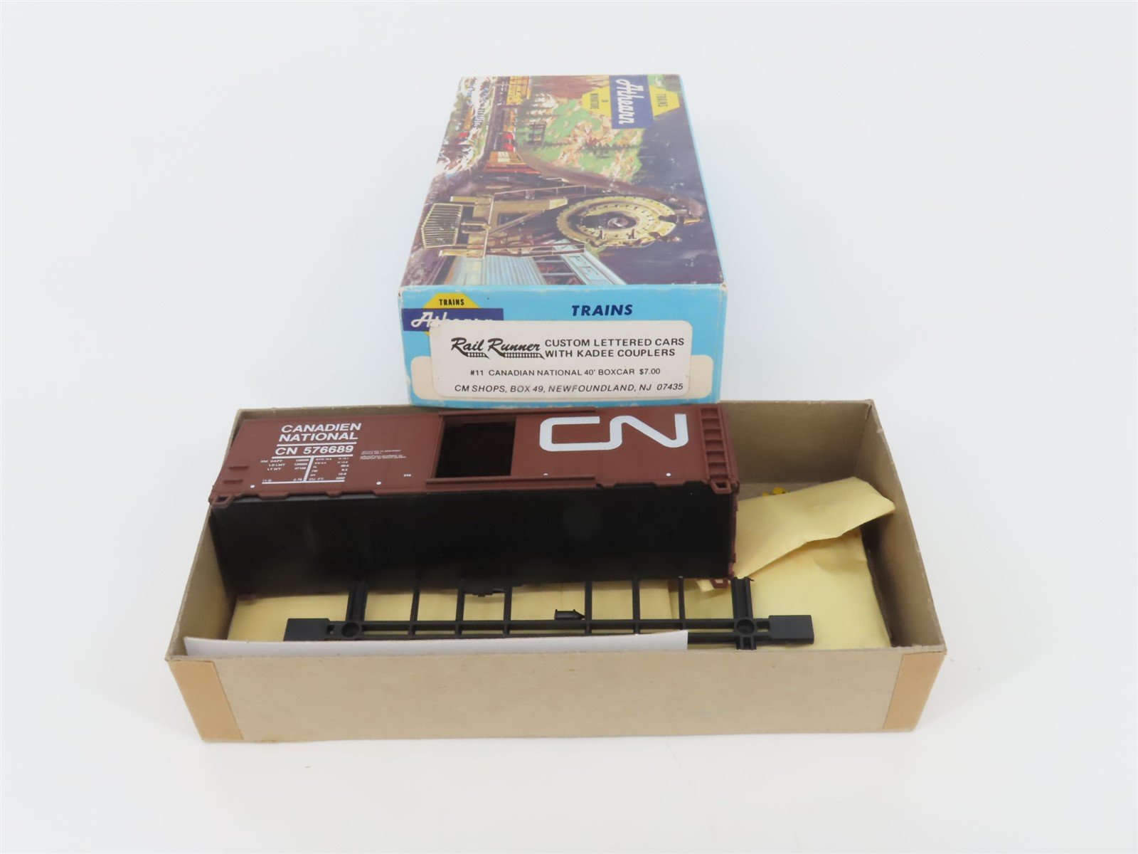 HO Scale Athearn Rail Runner Kit 11 CN Canadian National 40' Box Car #576689