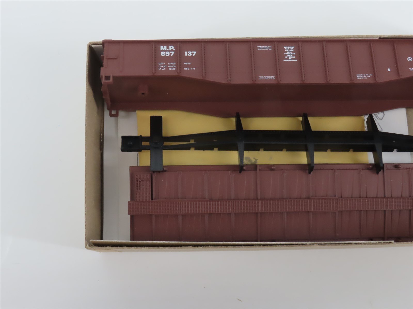 HO Scale Athearn Kit MP Missouri Pacific Lines 52' Covered Gondola #697137