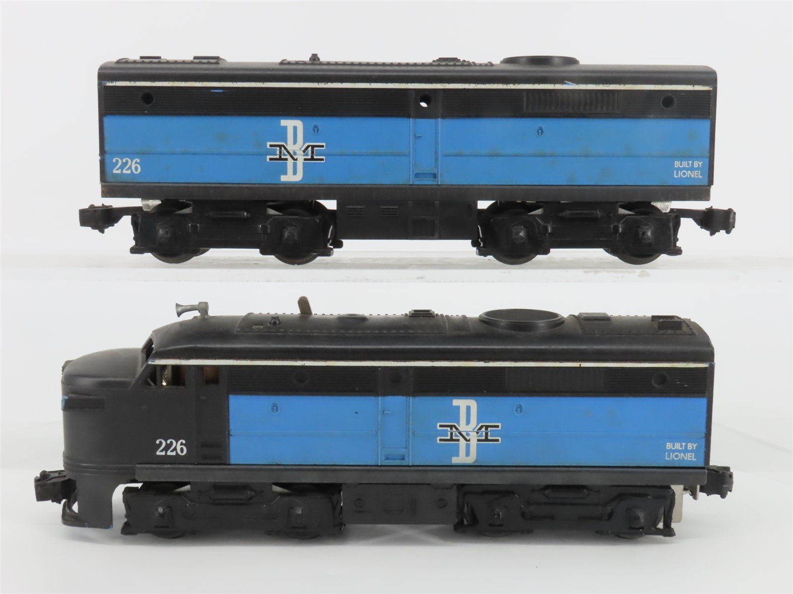 O Gauge 3-Rail Lionel B&M Boston & Maine FA A/B Diesel Locomotive Set