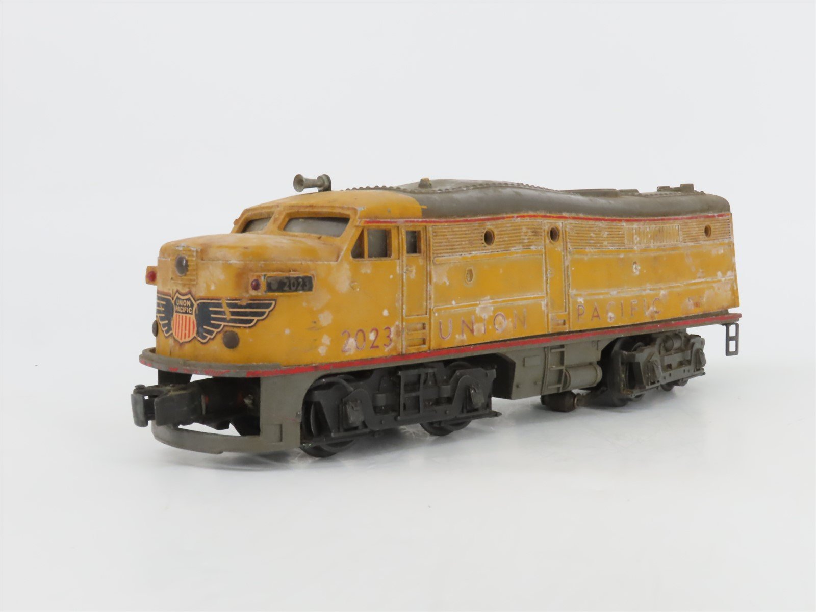 O Gauge 3-Rail Lionel UP Union Pacific Alco FA-1 Diesel Loco #2023 UNPOWERED