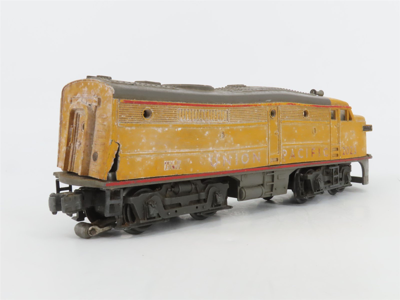 O Gauge 3-Rail Lionel UP Union Pacific Alco FA-1 Diesel Loco #2023 UNPOWERED