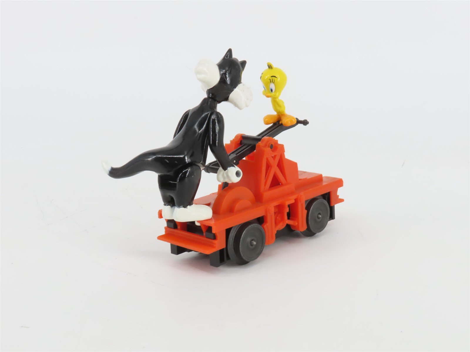 O Gauge 3-Rail Lionel 6-18421 Looney Tunes Tweety & Sylvester Powered Handcar