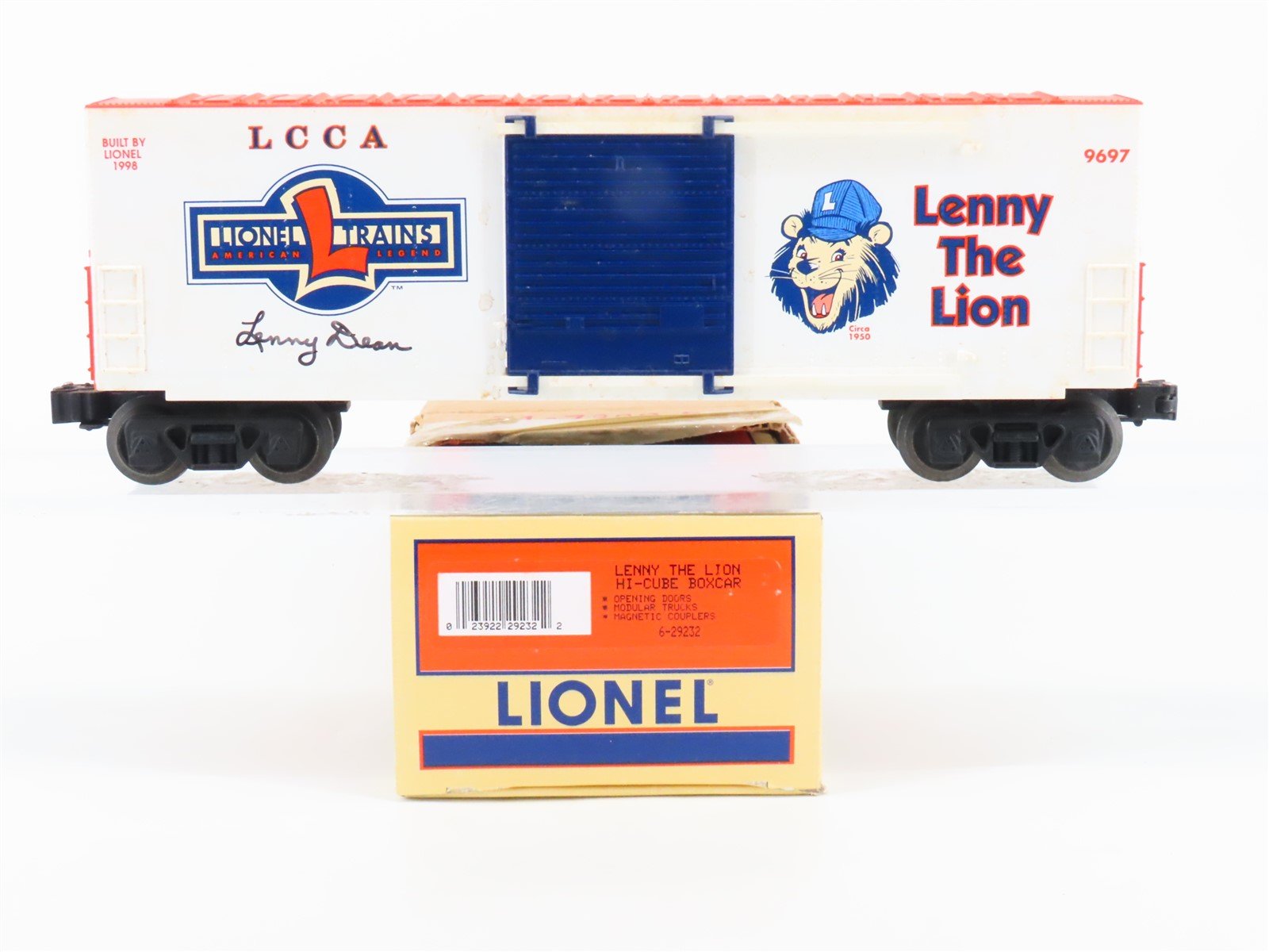 O Gauge 3-Rail Lionel 6-29232 LCCA Lenny the Lion Boxcar--Signed by Lenny Dean