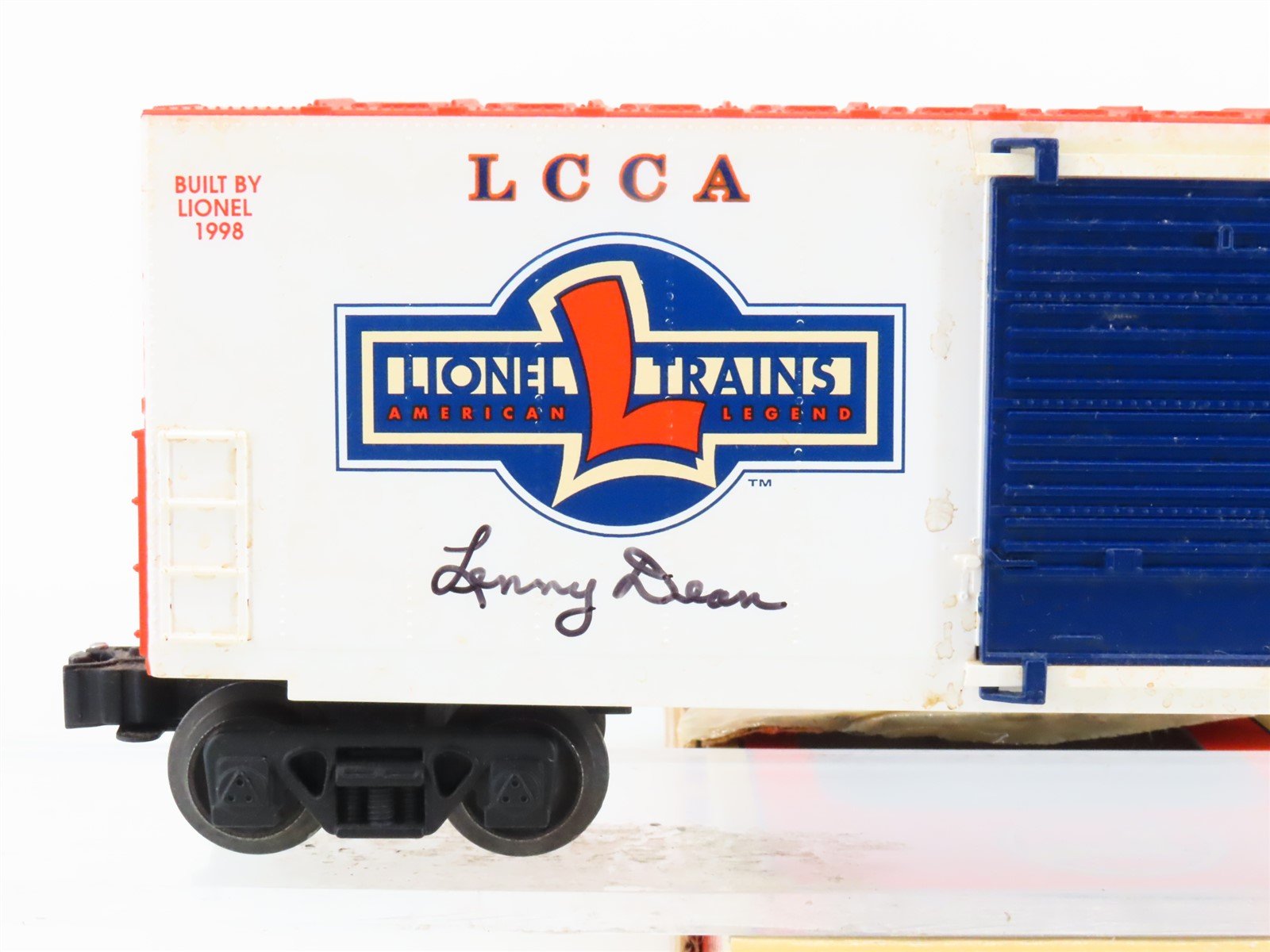 O Gauge 3-Rail Lionel 6-29232 LCCA Lenny the Lion Boxcar--Signed by Lenny Dean