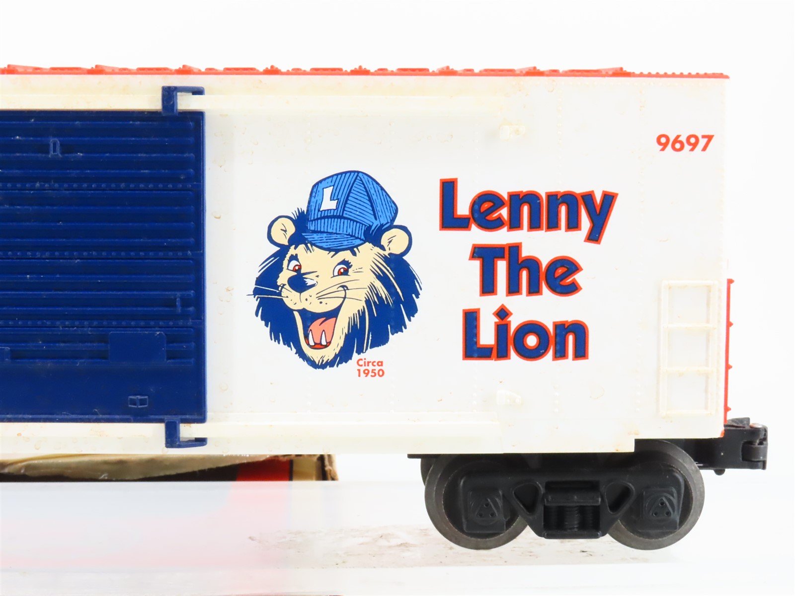 O Gauge 3-Rail Lionel 6-29232 LCCA Lenny the Lion Boxcar--Signed by Lenny Dean