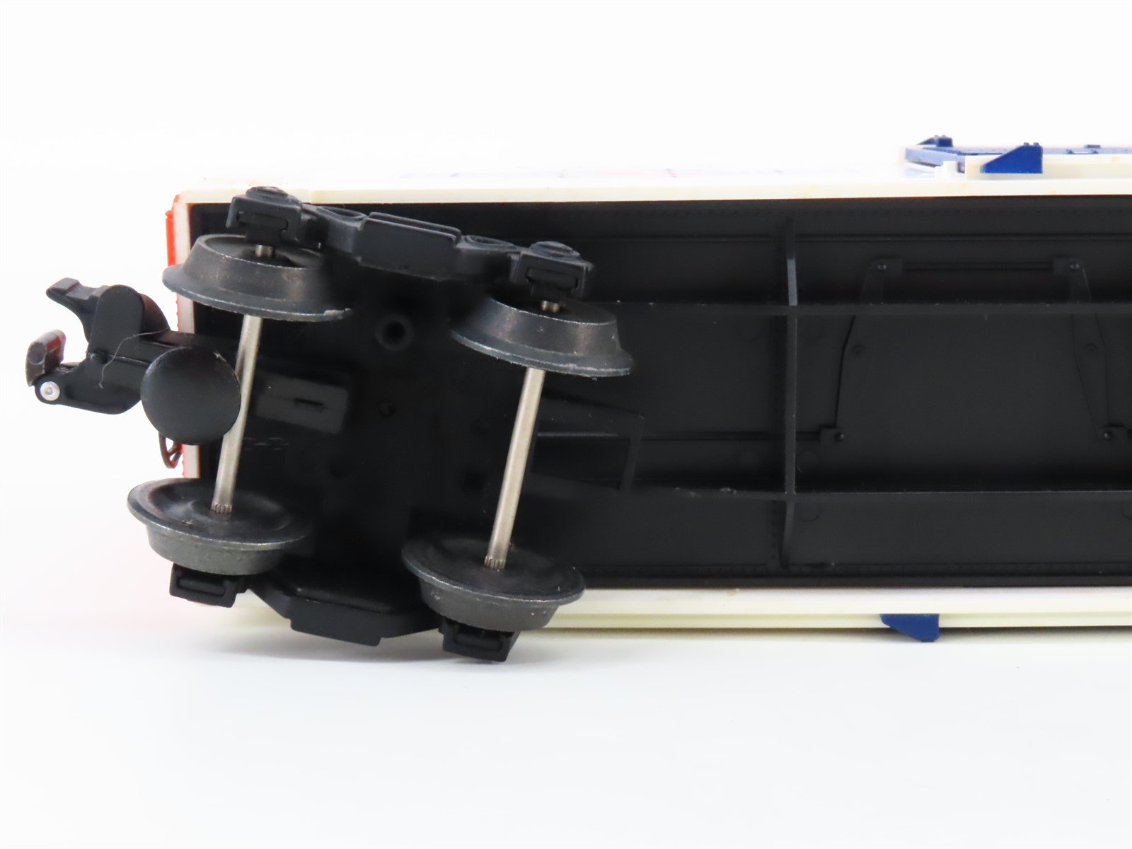 O Gauge 3-Rail Lionel 6-29232 LCCA Lenny the Lion Boxcar--Signed by Lenny Dean