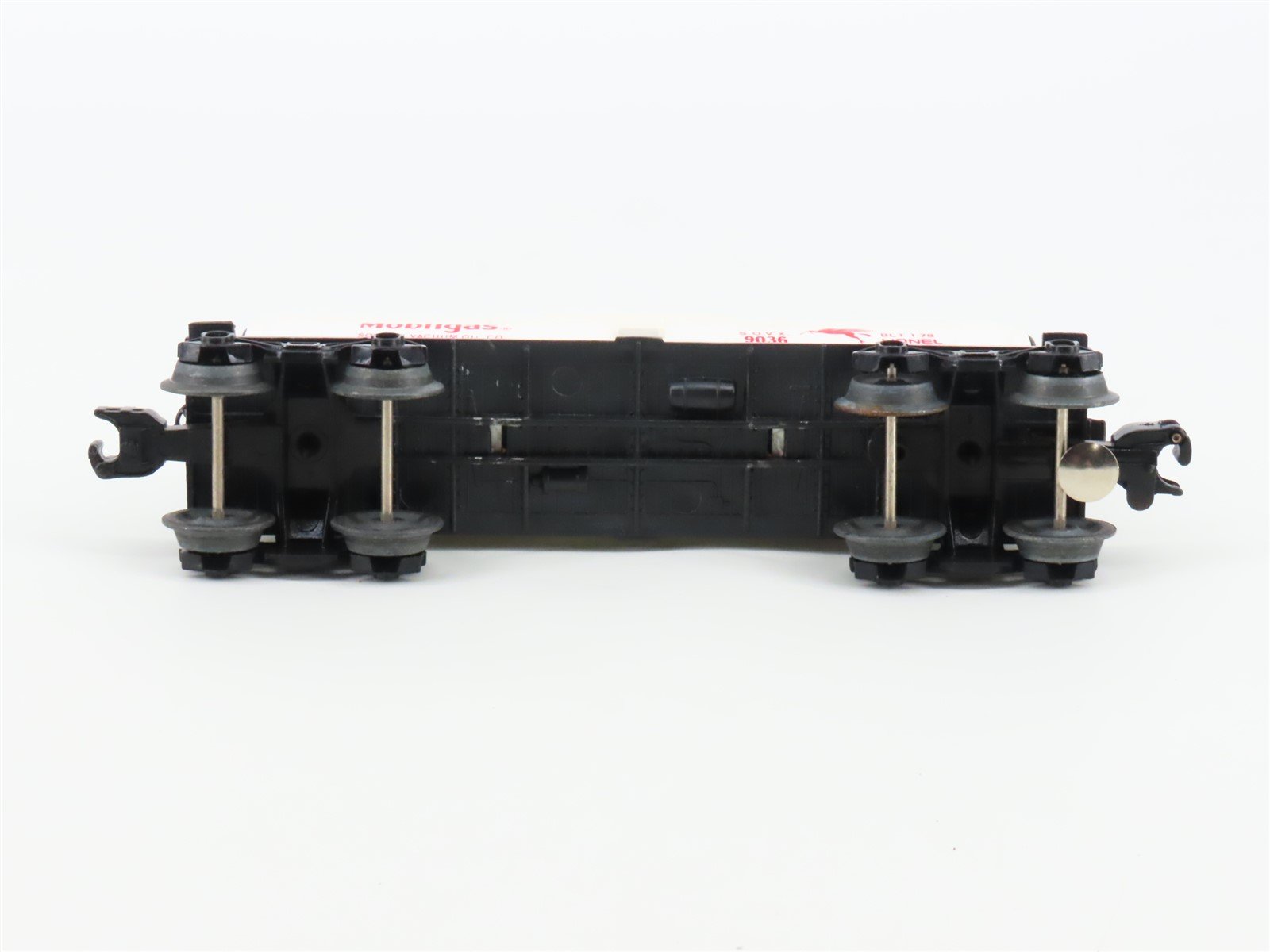 O Gauge 3-Rail Lionel LCCA Meet Special 1978-1979 SOVX Mobilgas Tank Car #9036