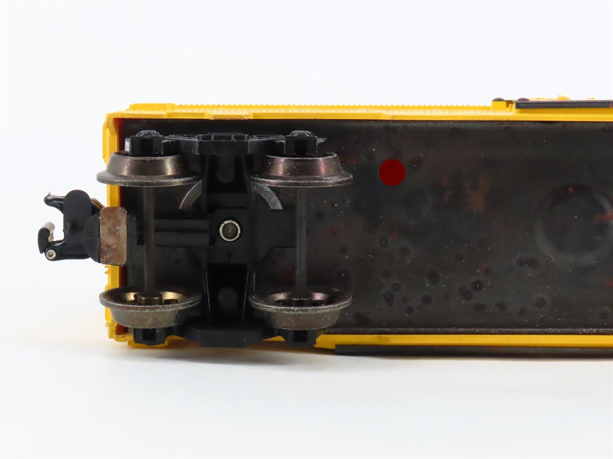 O Gauge 3-Rail Lionel UP Union Pacific Single Door Box Car #9203