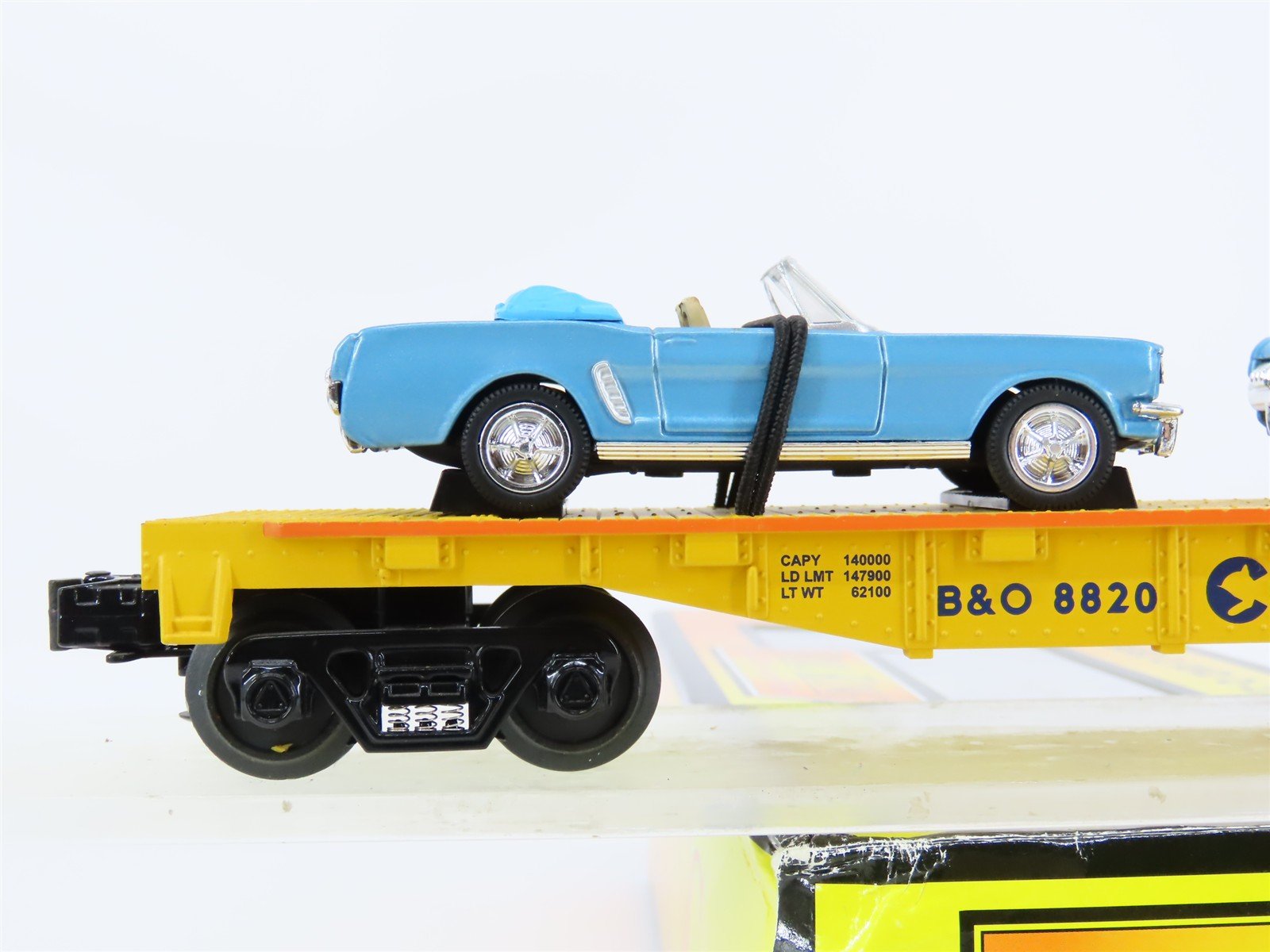 O Gauge 3-Rail MTH Rail King 30-76120 B&O Chessie Flat Car w/ 1964 Mustang Cars