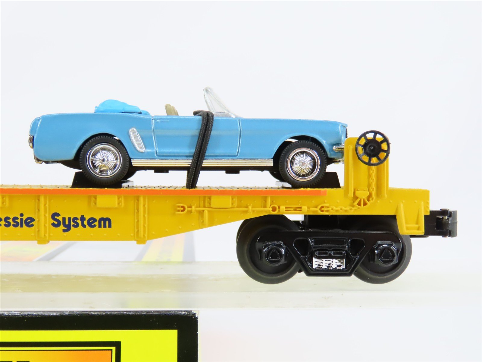 O Gauge 3-Rail MTH Rail King 30-76120 B&O Chessie Flat Car w/ 1964 Mustang Cars