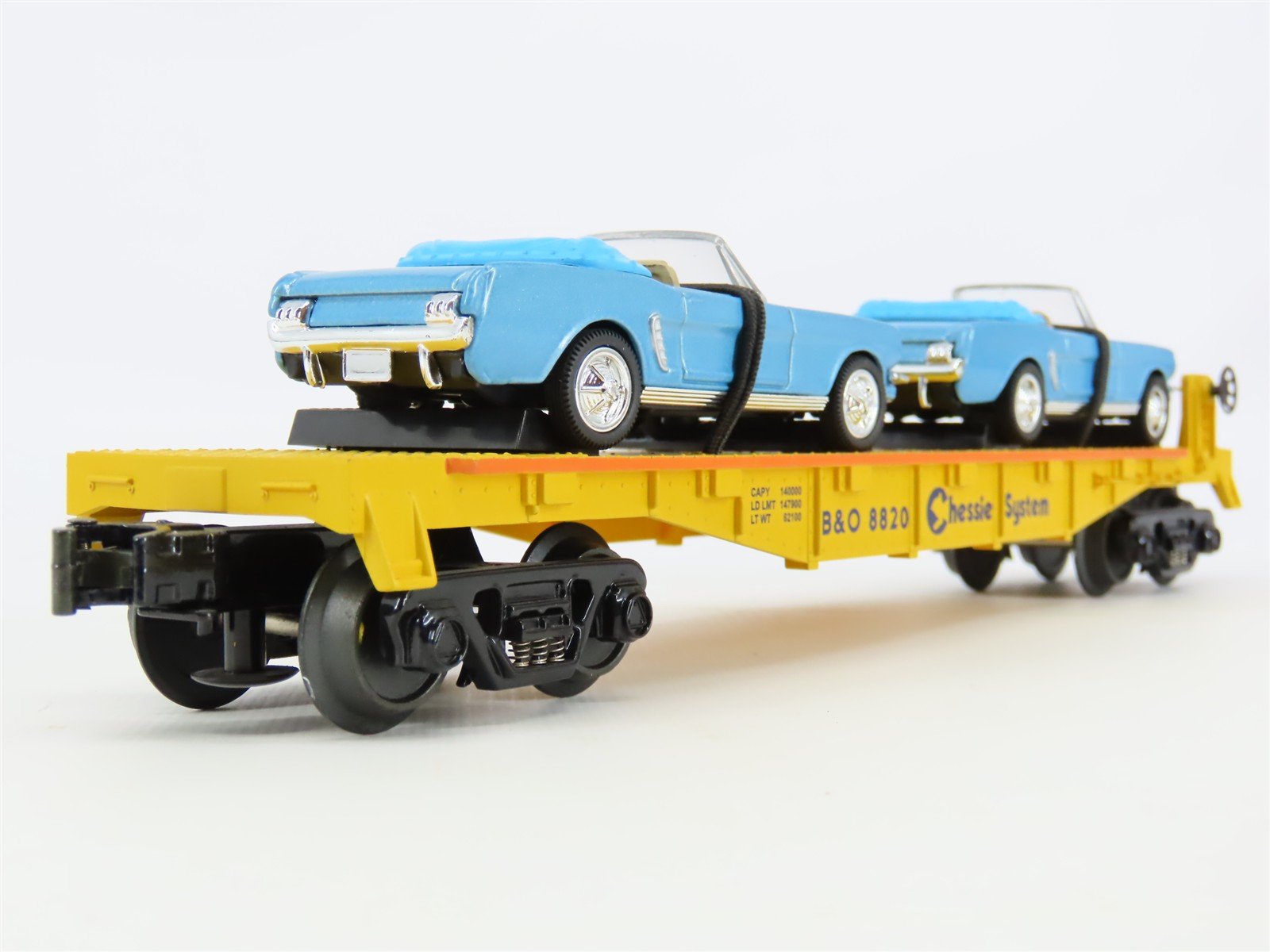 O Gauge 3-Rail MTH Rail King 30-76120 B&O Chessie Flat Car w/ 1964 Mustang Cars