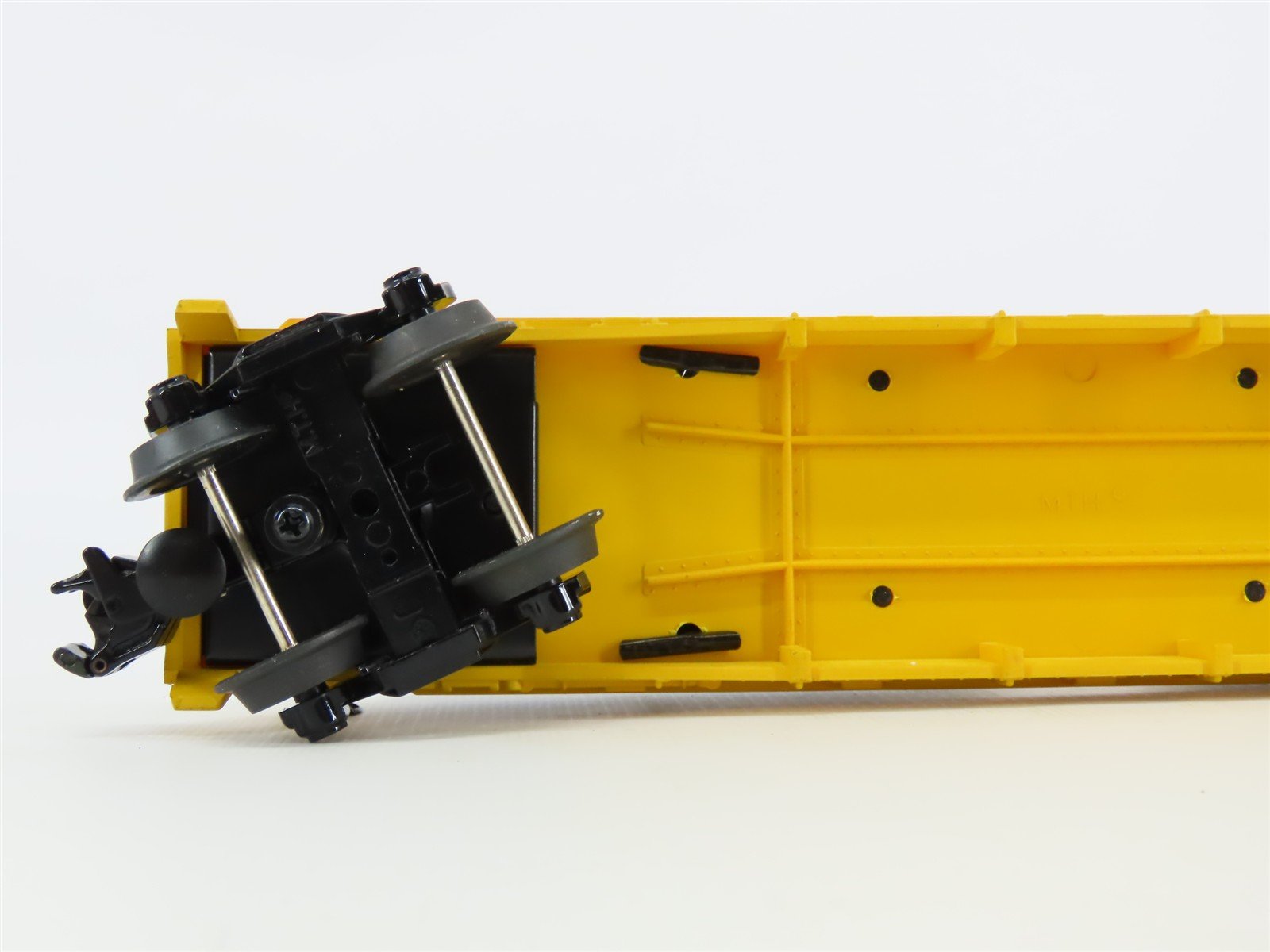 O Gauge 3-Rail MTH Rail King 30-76120 B&O Chessie Flat Car w/ 1964 Mustang Cars